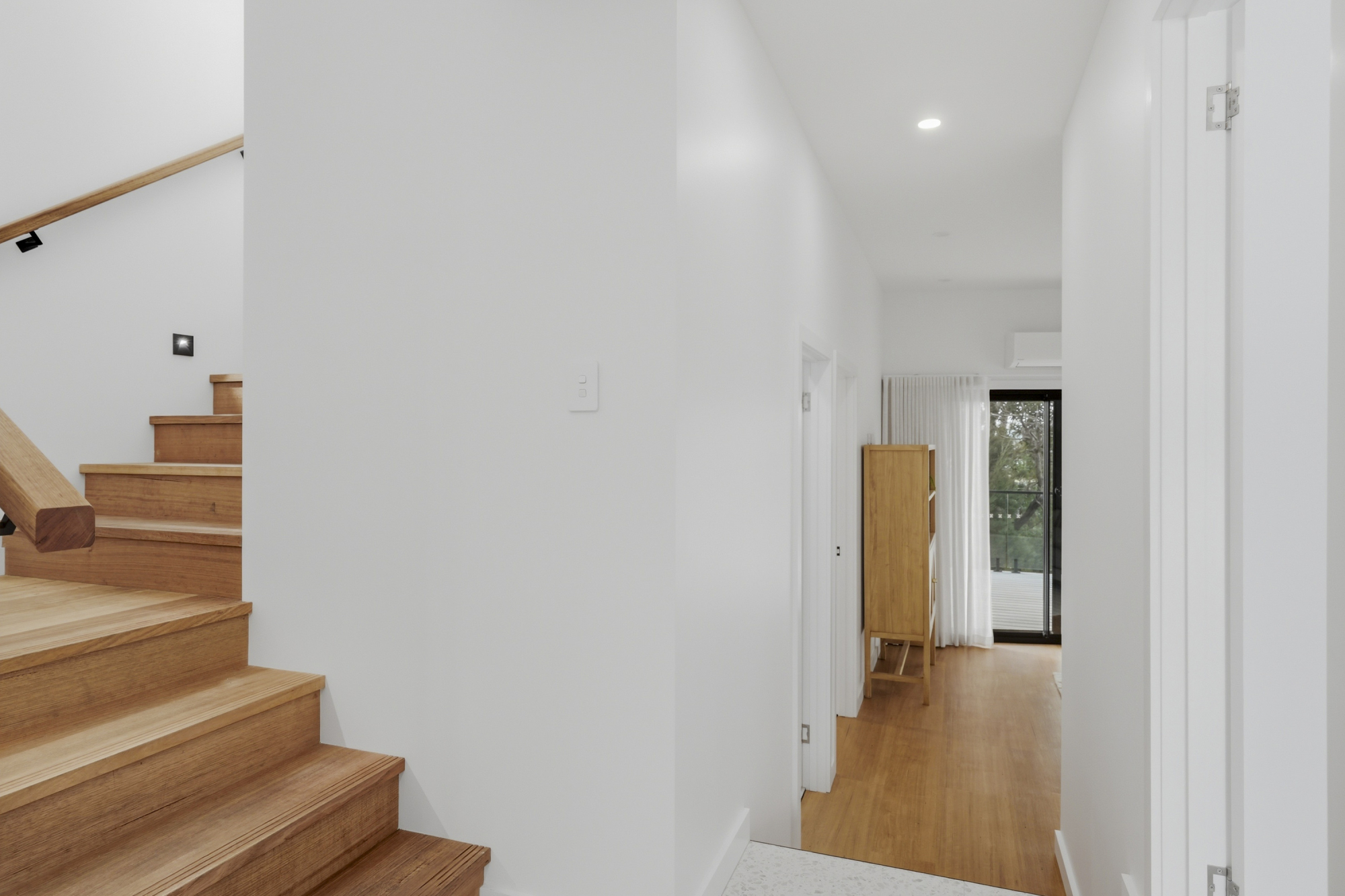 1 / 20B Frances Street, Bridport