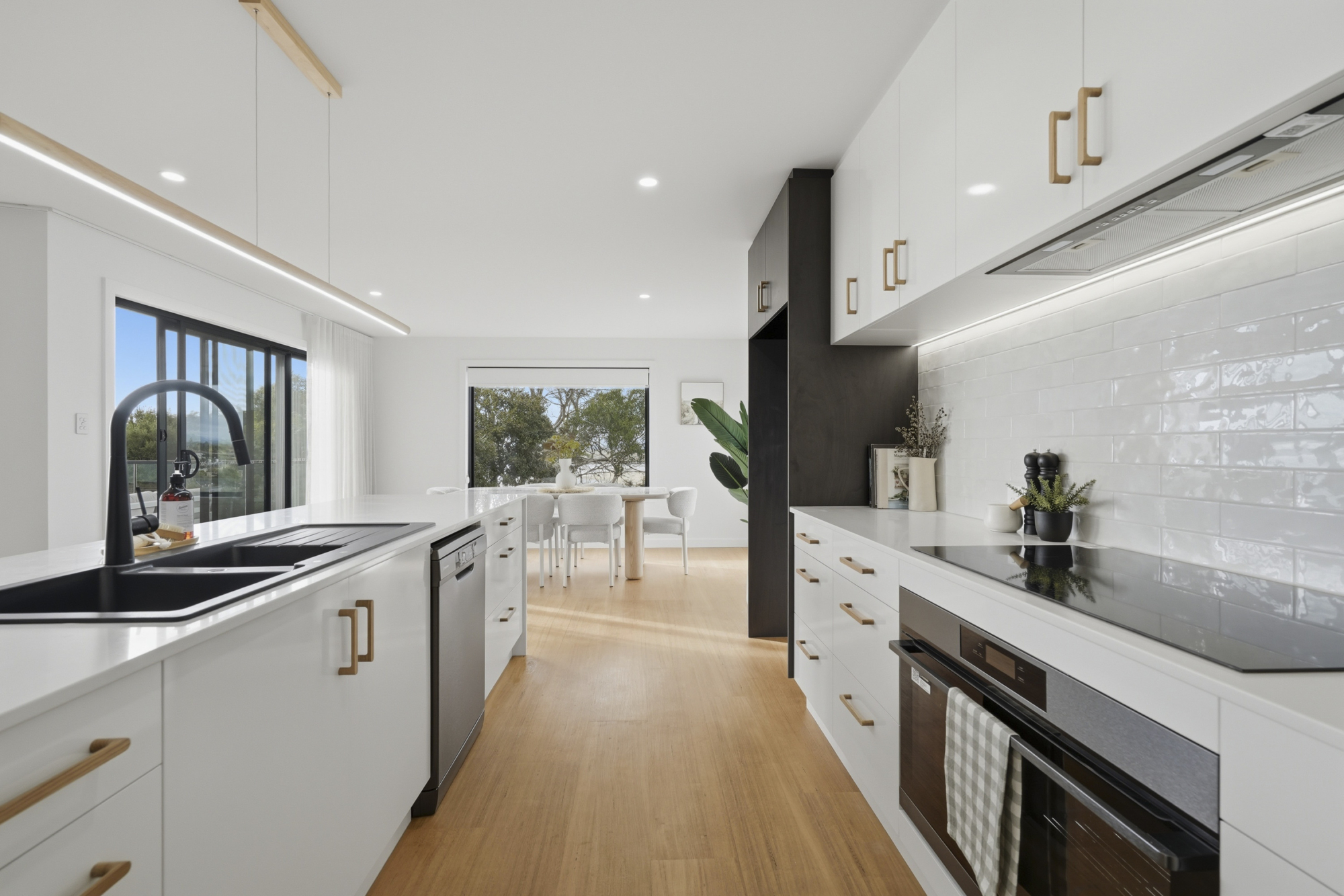 1 / 20B Frances Street, Bridport