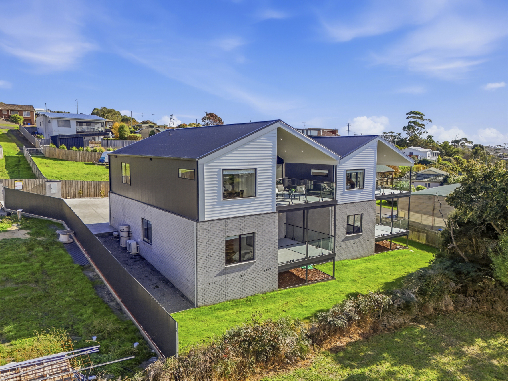 1 / 20B Frances Street, Bridport
