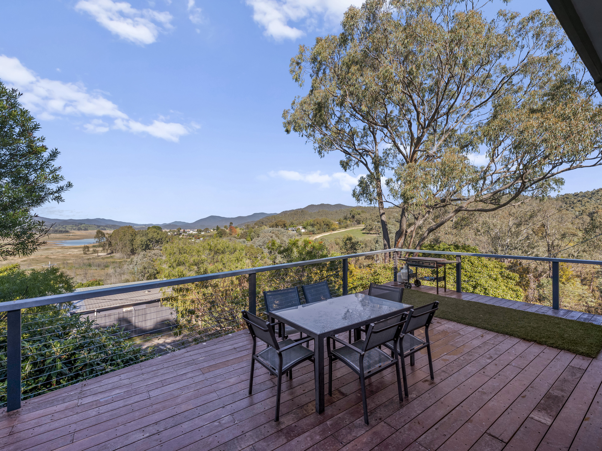 6 Broadwater Street, Goughs Bay, Goughs Bay - Thumbnail 3
