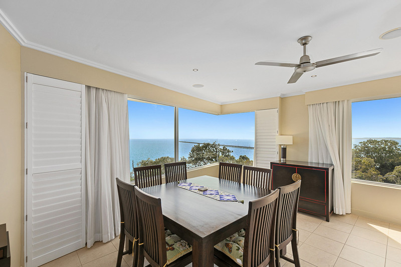 501 / 569 Esplanade, Urangan