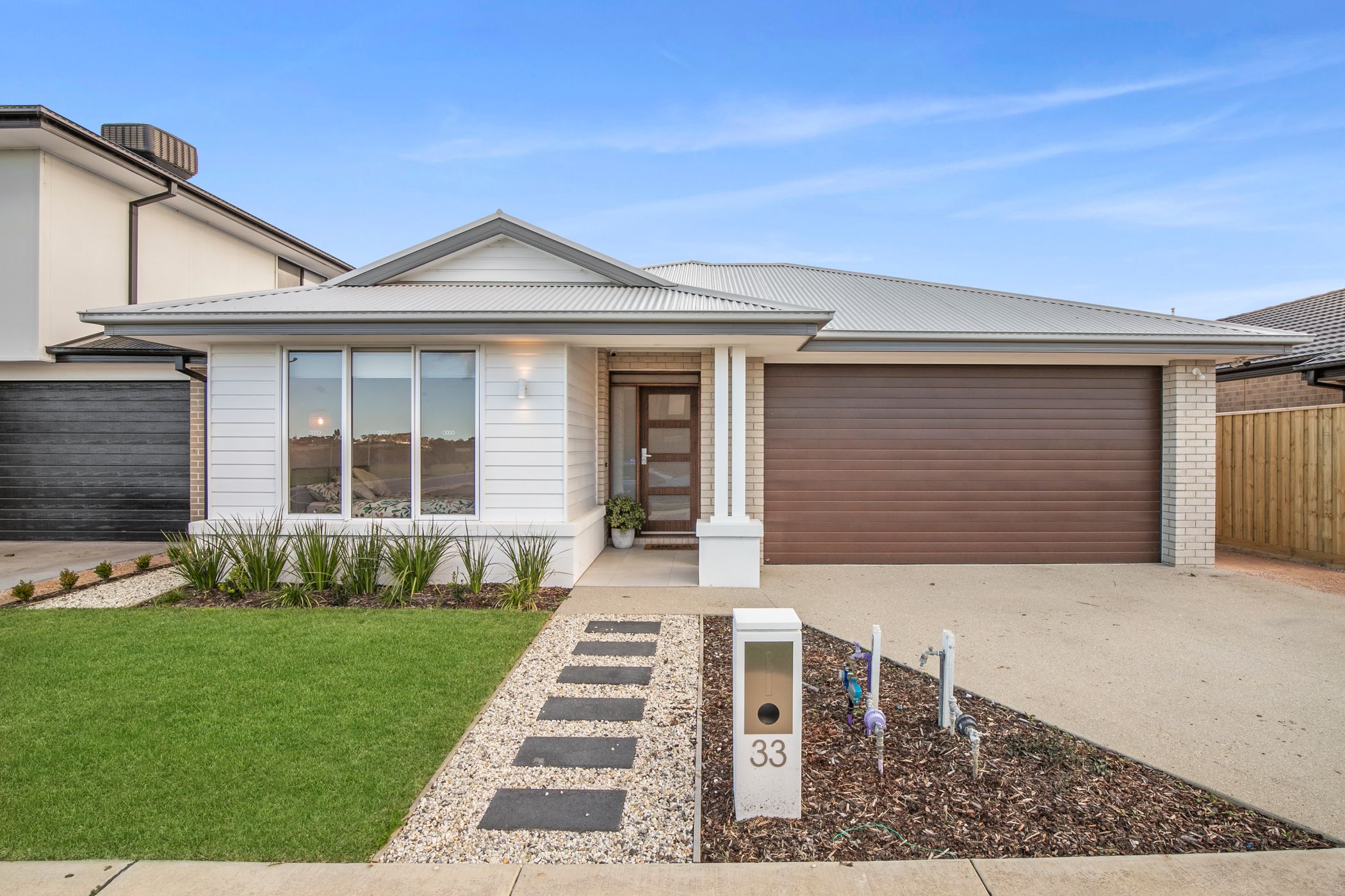 Listing image for 33 Montagna Circuit, ARMSTRONG CREEK  VIC  3217