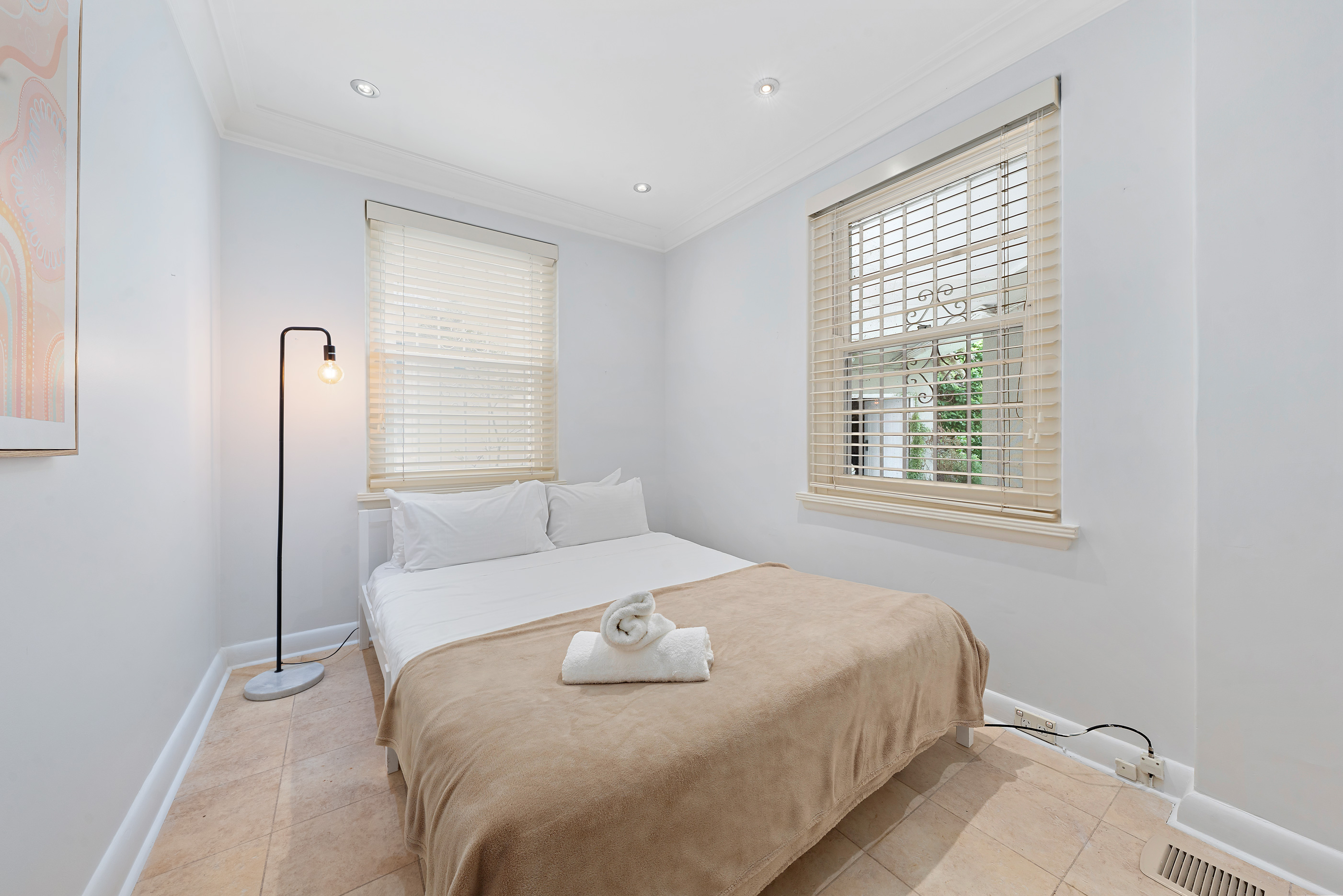 1 / 3 Eastbourne Road - Main View 7