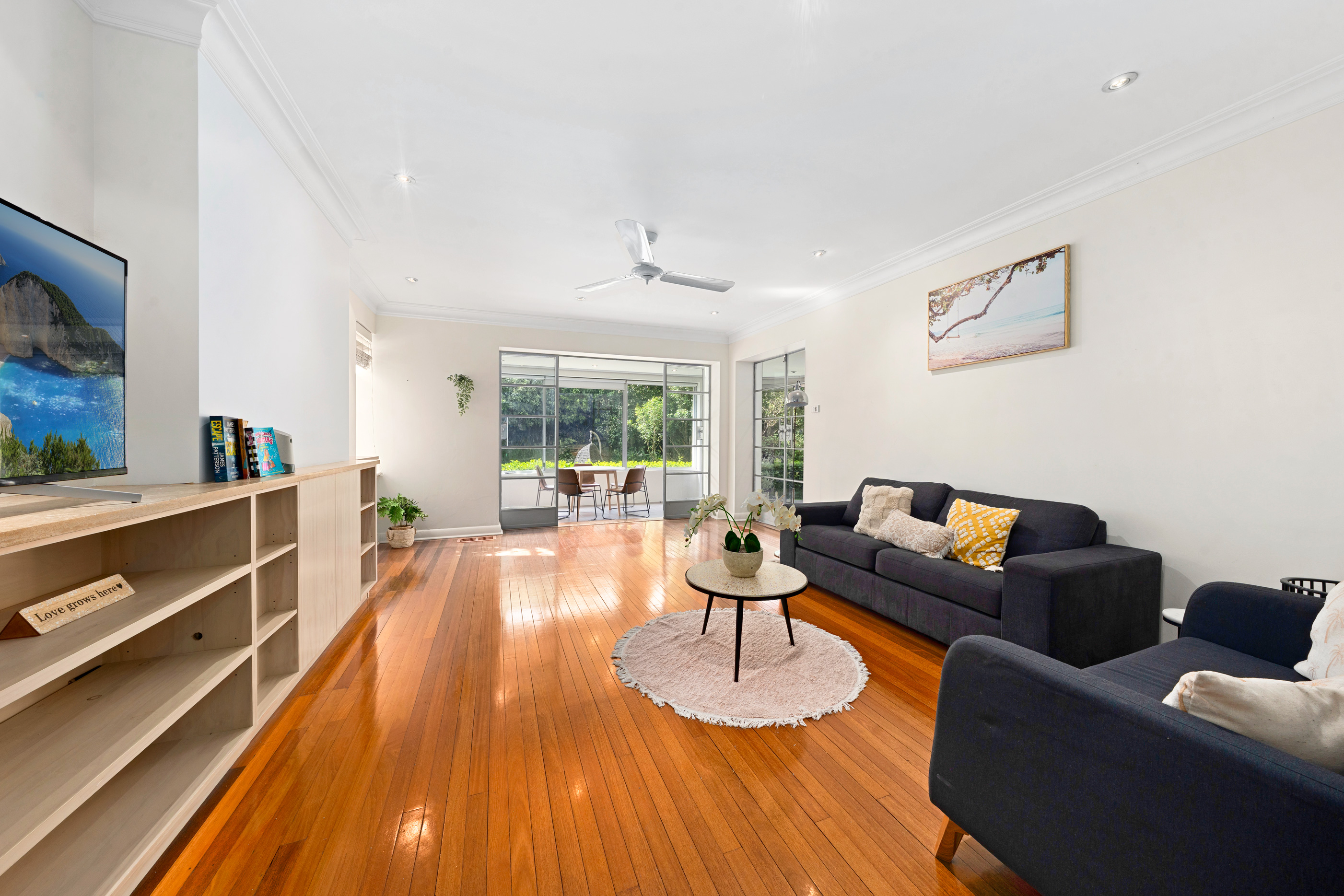 1 / 3 Eastbourne Road - Main View 1