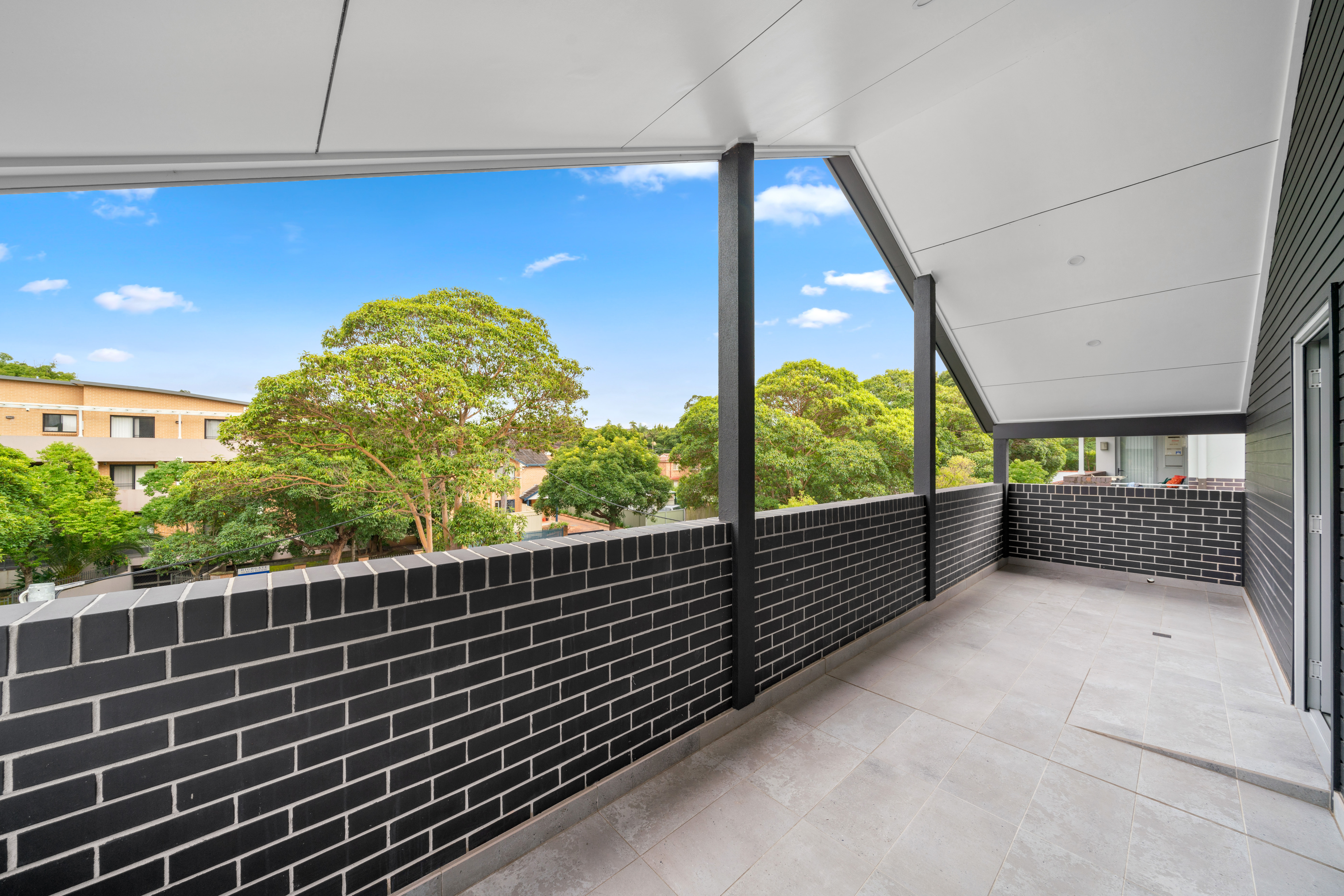 44 Henley Road, Homebush West