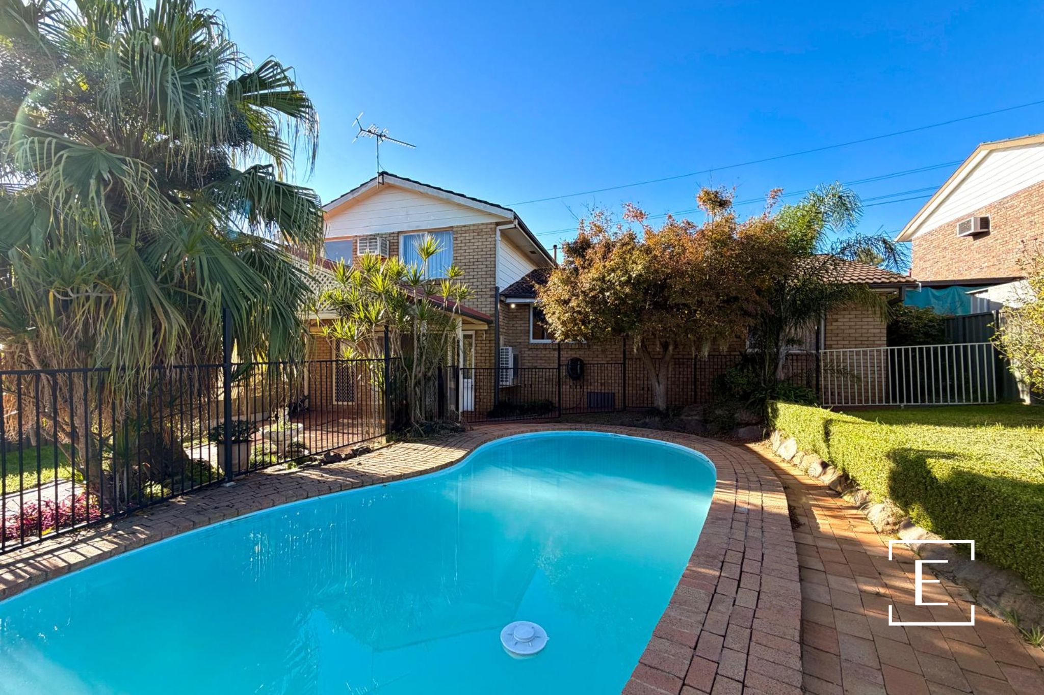 175 Caroline Chisholm Drive, Winston Hills