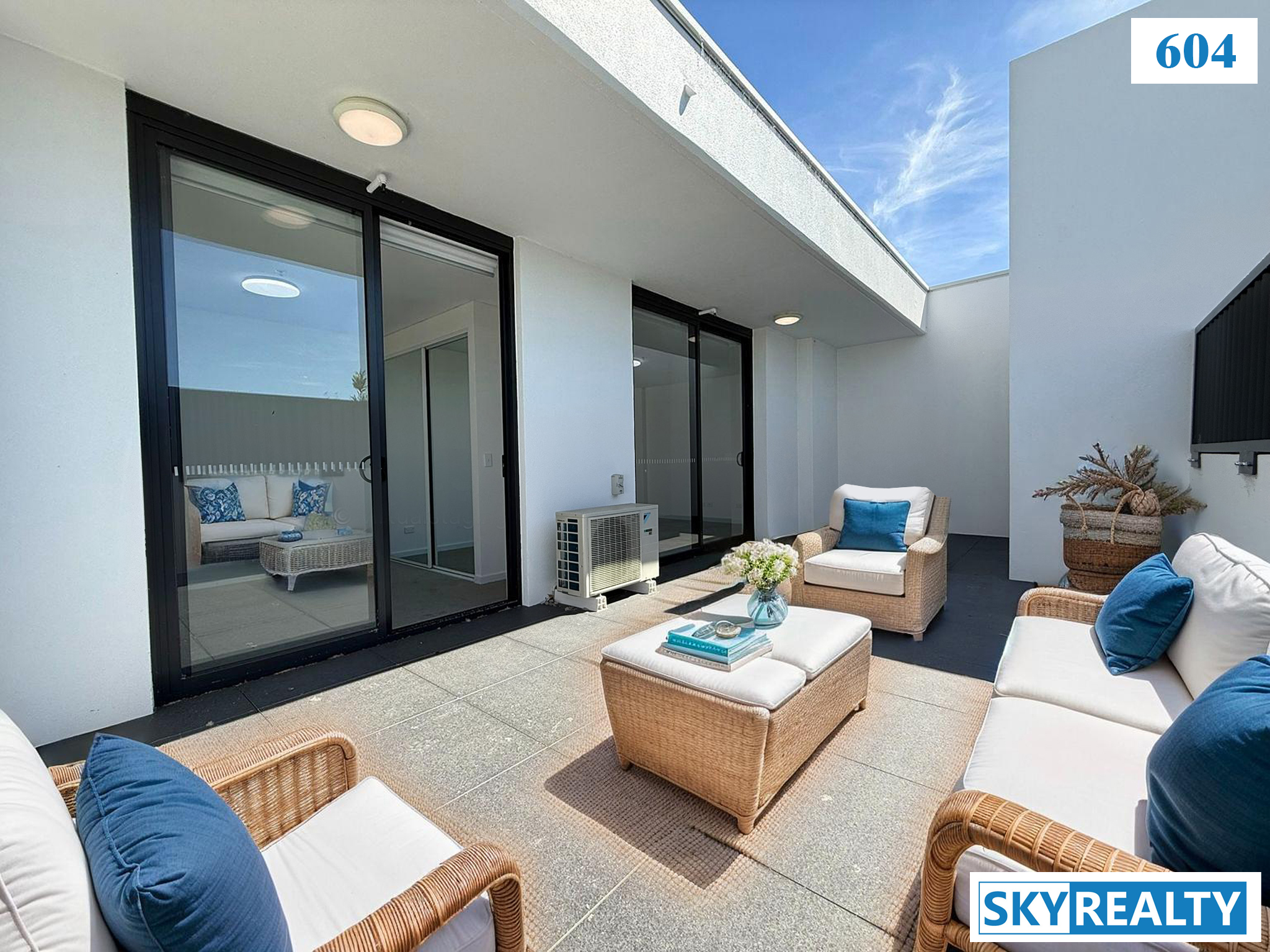 Brand New Rooftop Apartment with North/East Entertainers’ Terrace