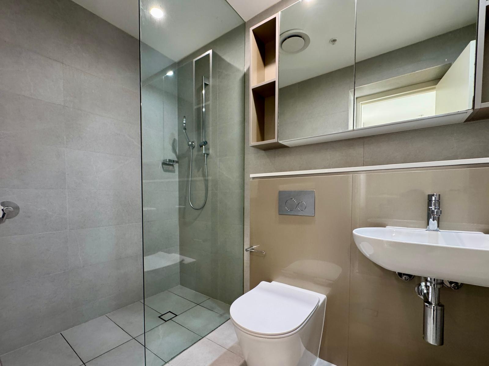 701 c / 101 Waterloo Road - Main View 9
