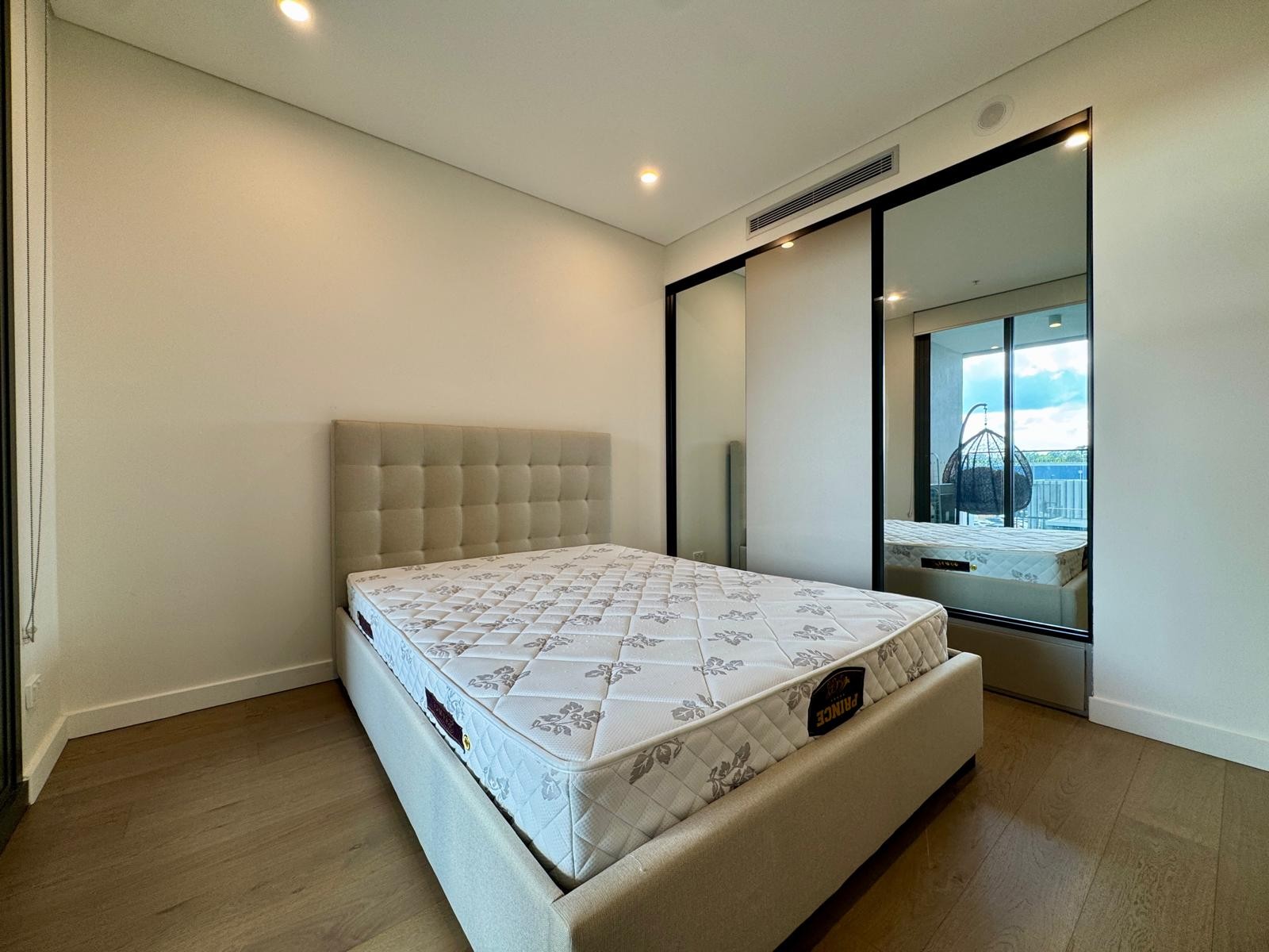 701 c / 101 Waterloo Road - Main View 7