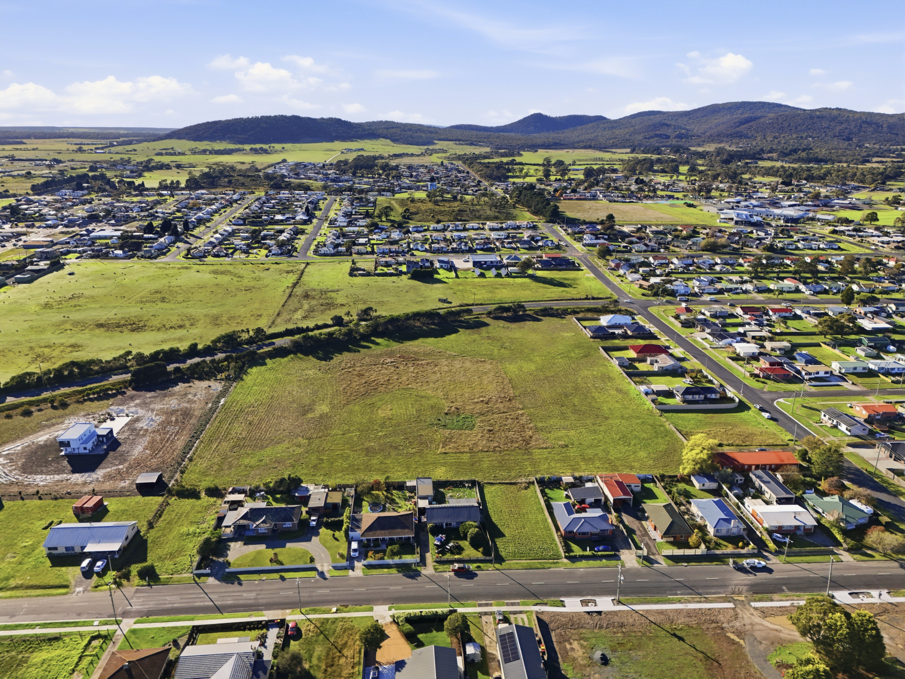 Lot 1 & 100, Anne and Davies Street, George Town