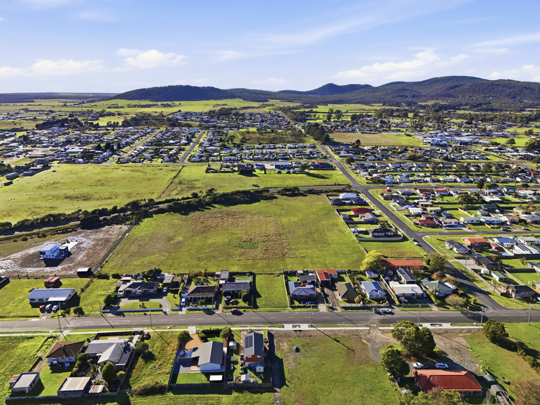 Lot 1 & 100, Anne and Davies Street, George Town
