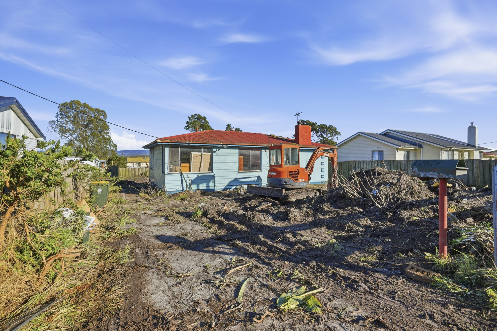 81 Friend Street, George Town