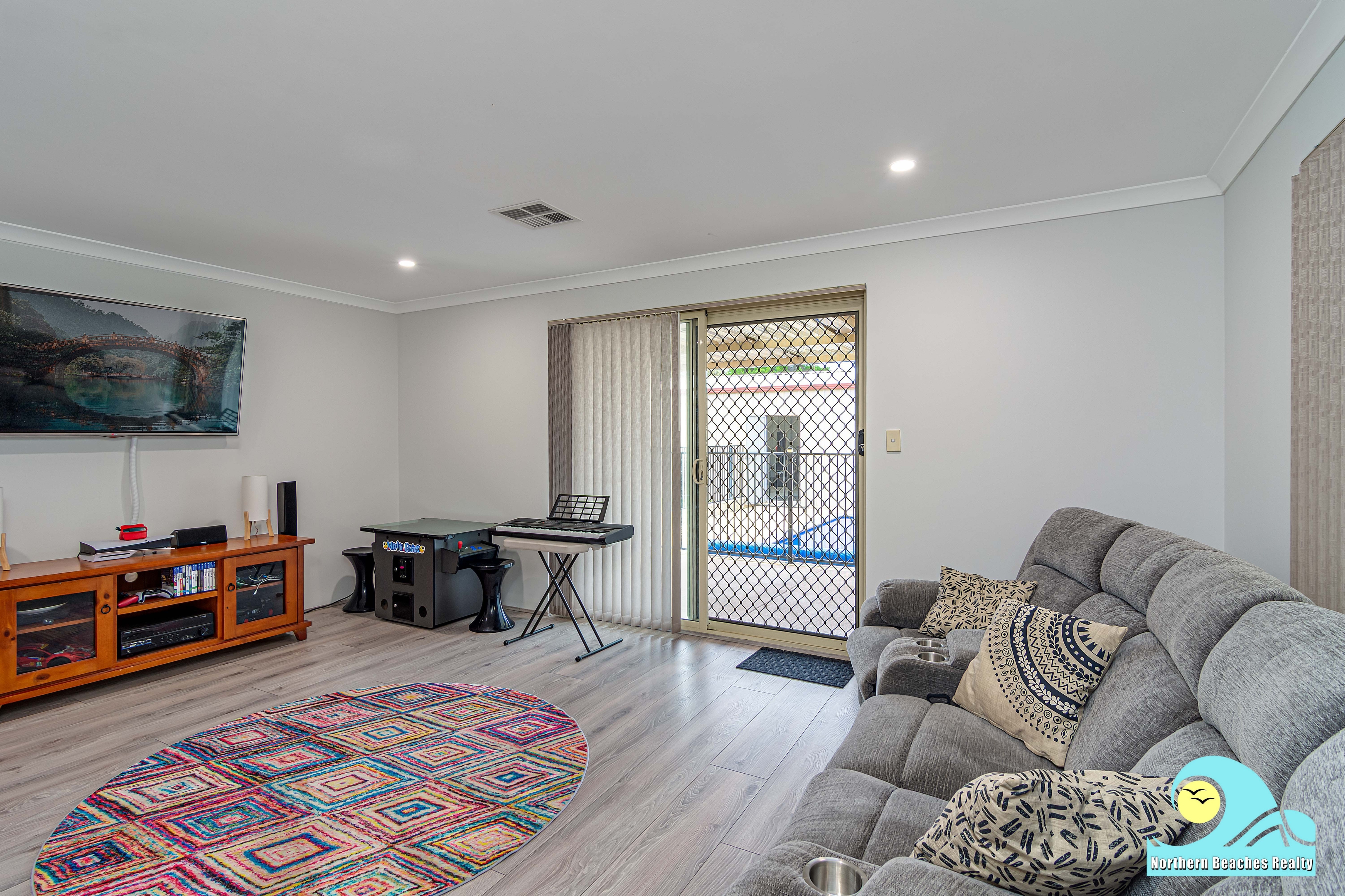 6 Mousehole Crescent, Yanchep