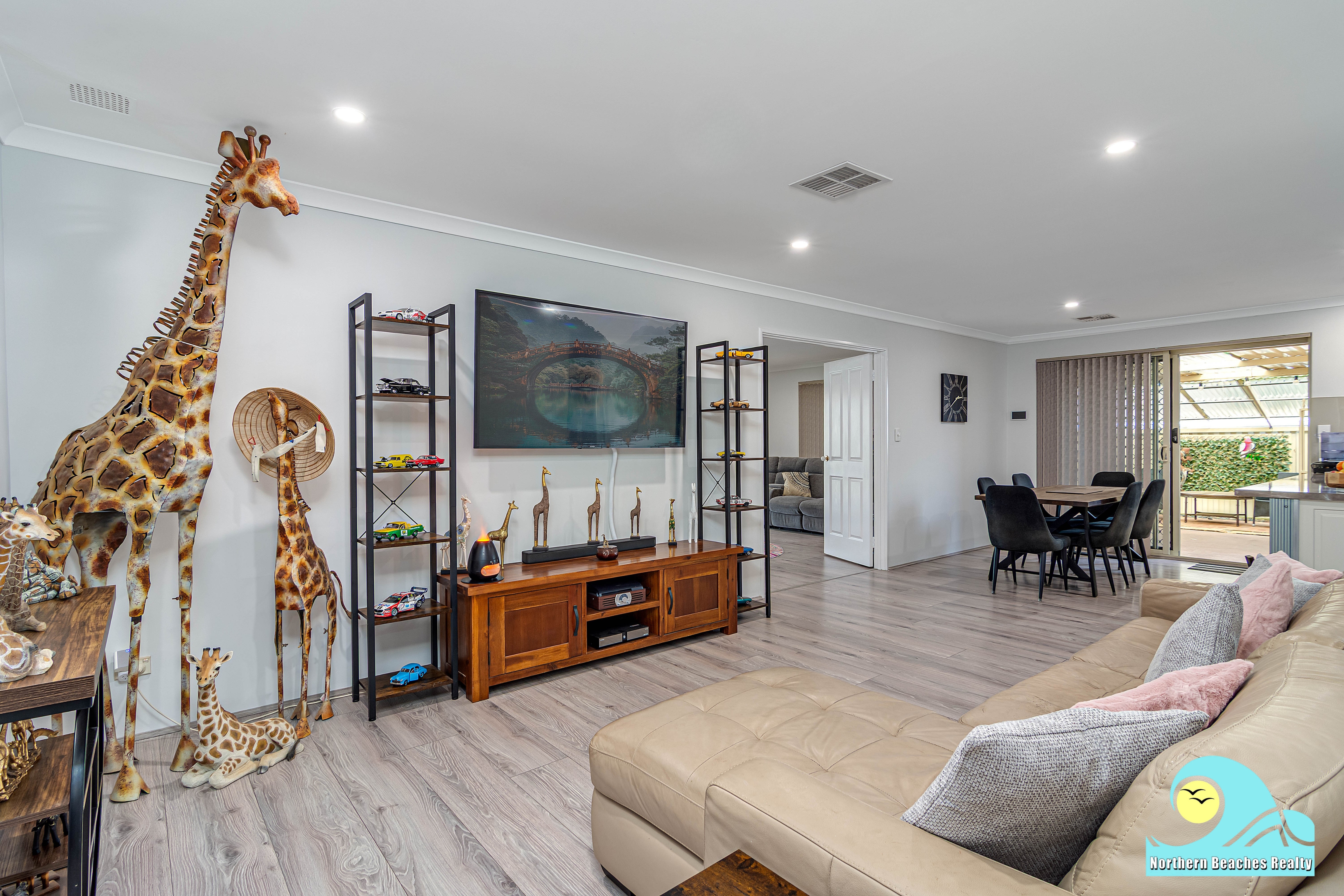 6 Mousehole Crescent, Yanchep