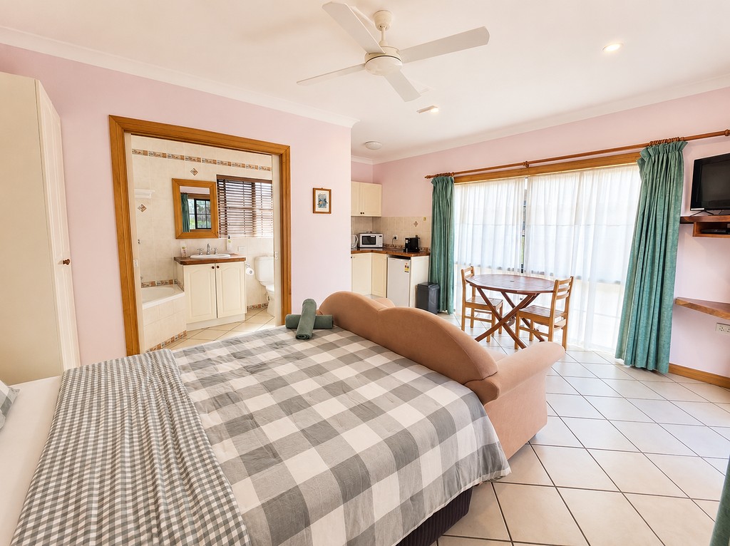 28 Gillies Range Road, Yungaburra