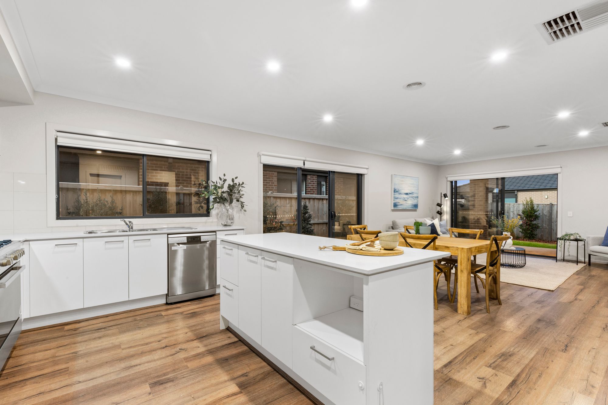 10 Jindabyne Street,ARMSTRONG CREEK, Armstrong Creek - Thumbnail 4