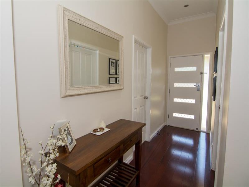 98 Remly Street, Roselands