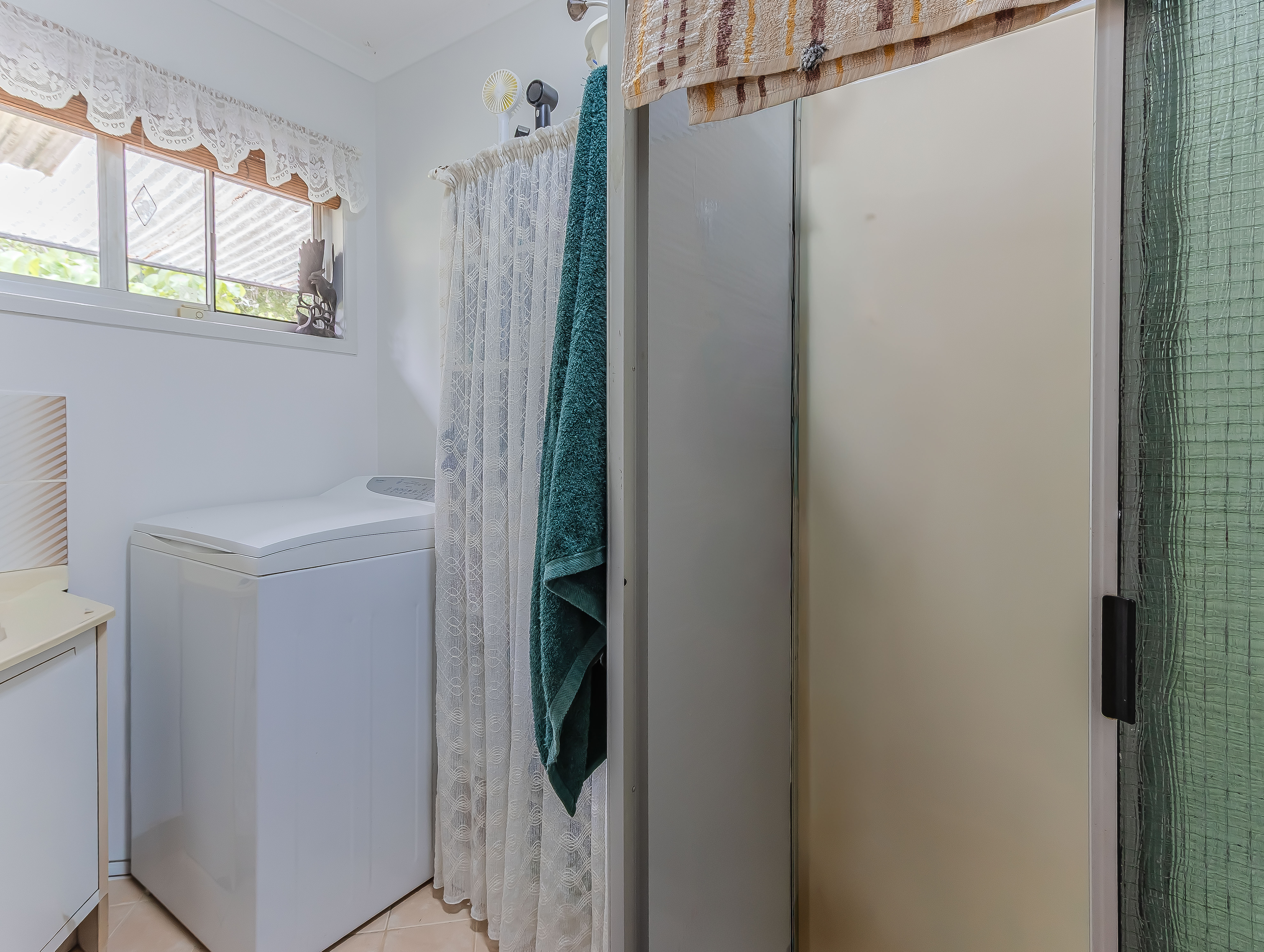 115 / 265 MARTIN ROAD, Larnook