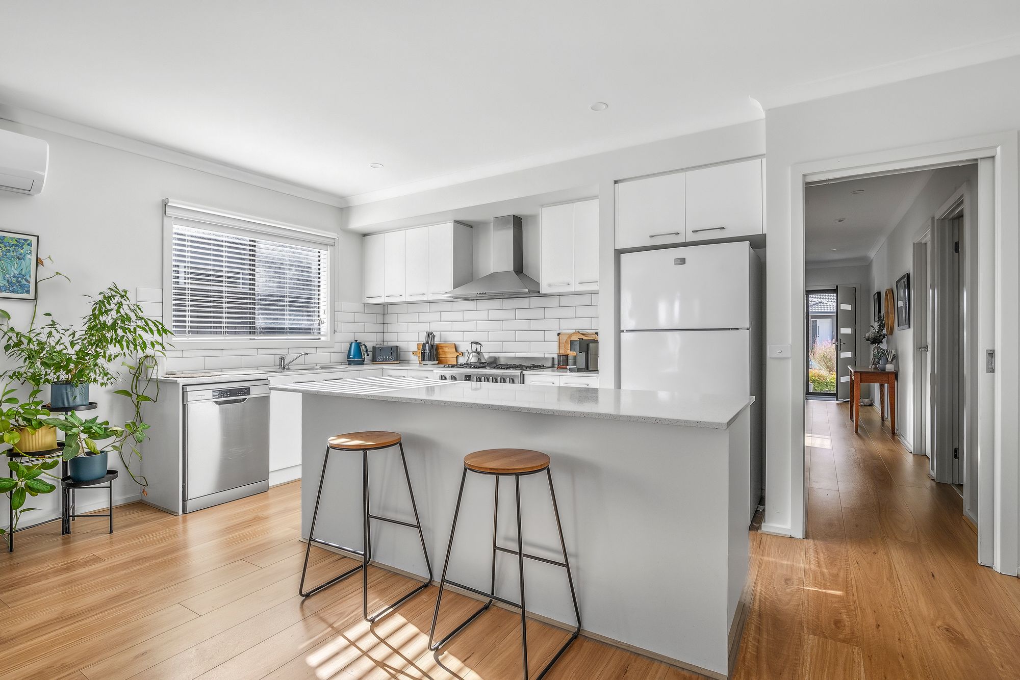 Listing image for 11 Honeyeater Way, MOUNT DUNEED  VIC  3217