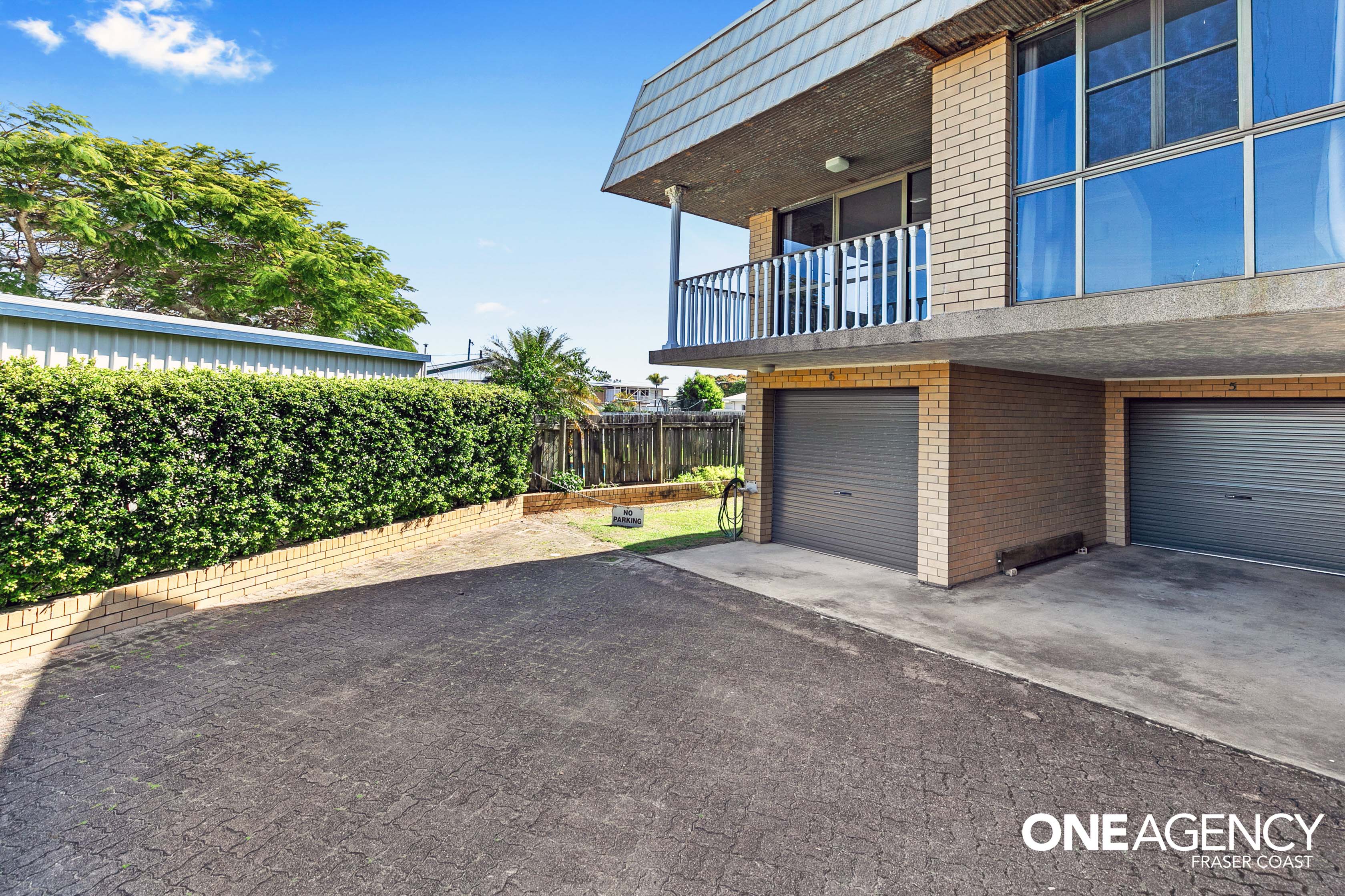 6 / 6 Dayman Street, Urangan
