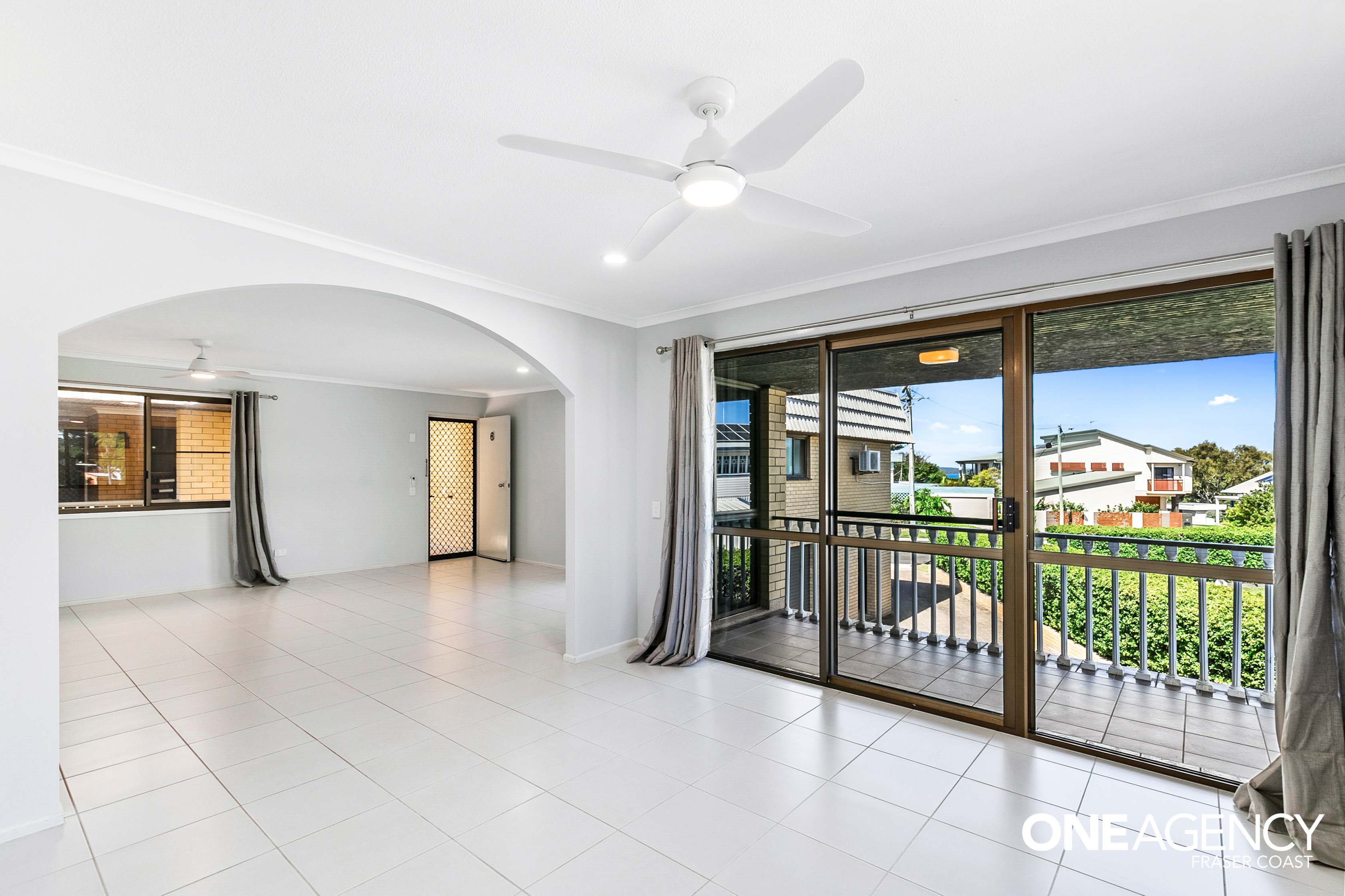 6 / 6 Dayman Street, Urangan