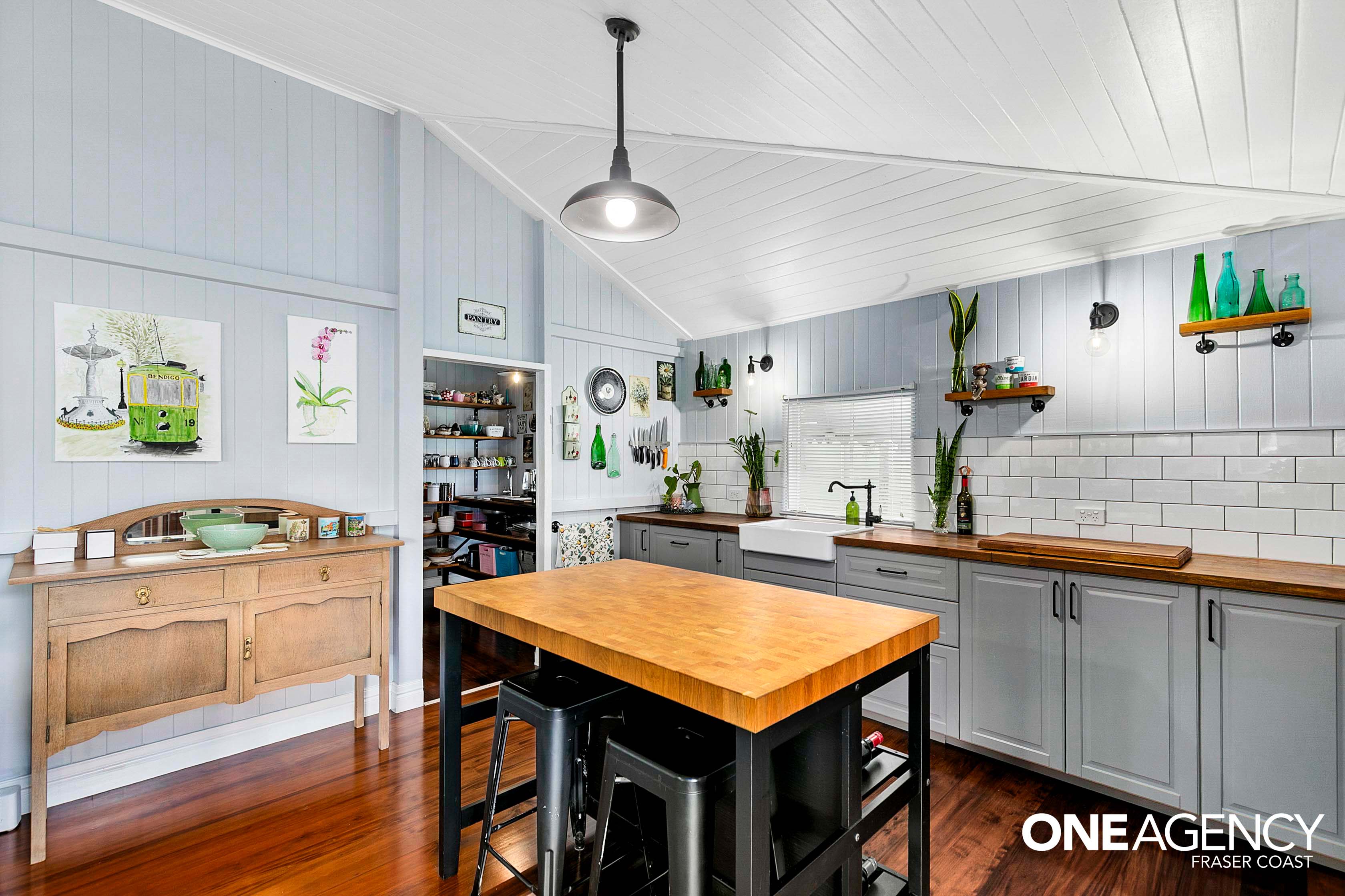 52 Pulgul Street, Urangan