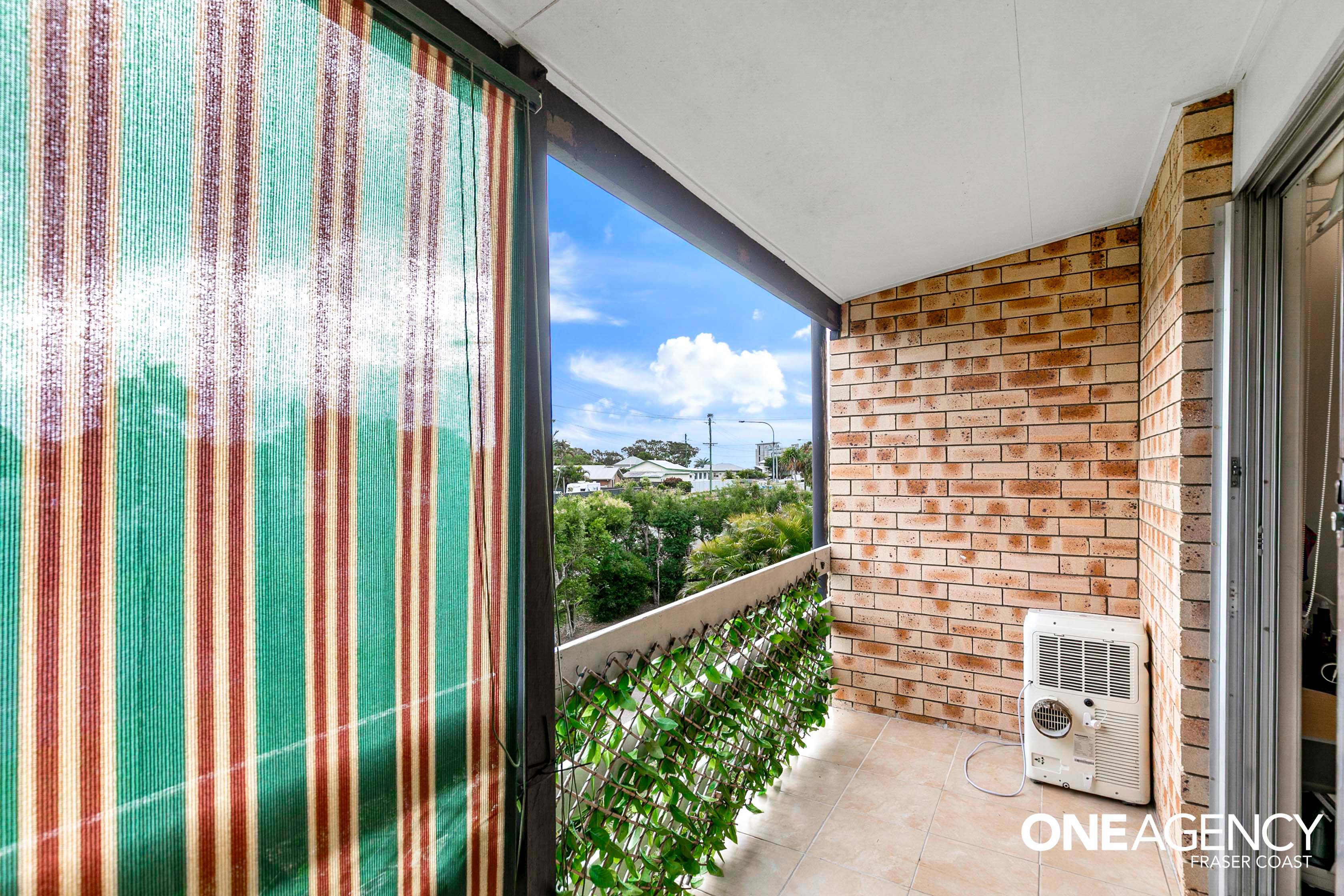 3 / 1 King Street, Urangan