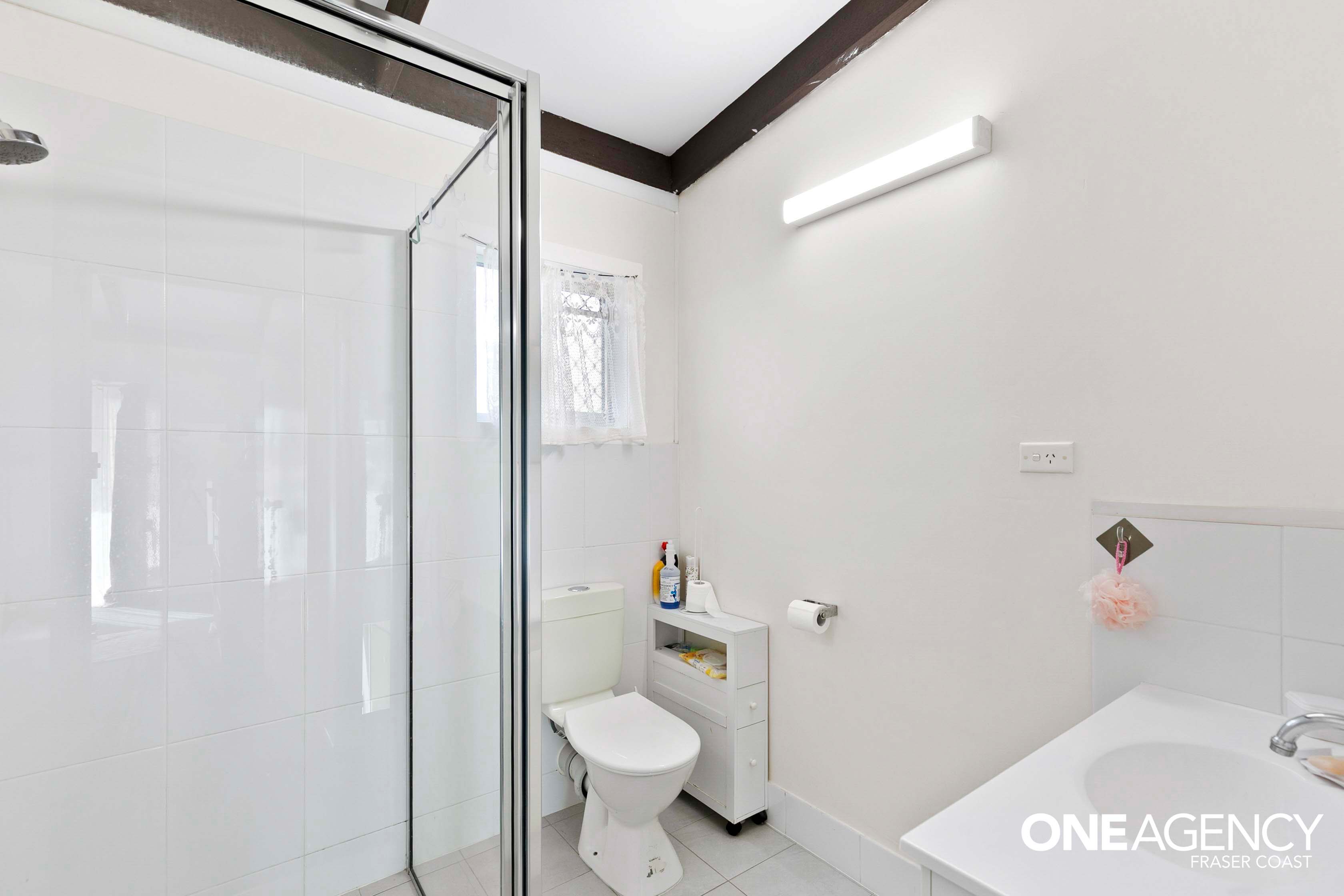 3 / 1 King Street, Urangan