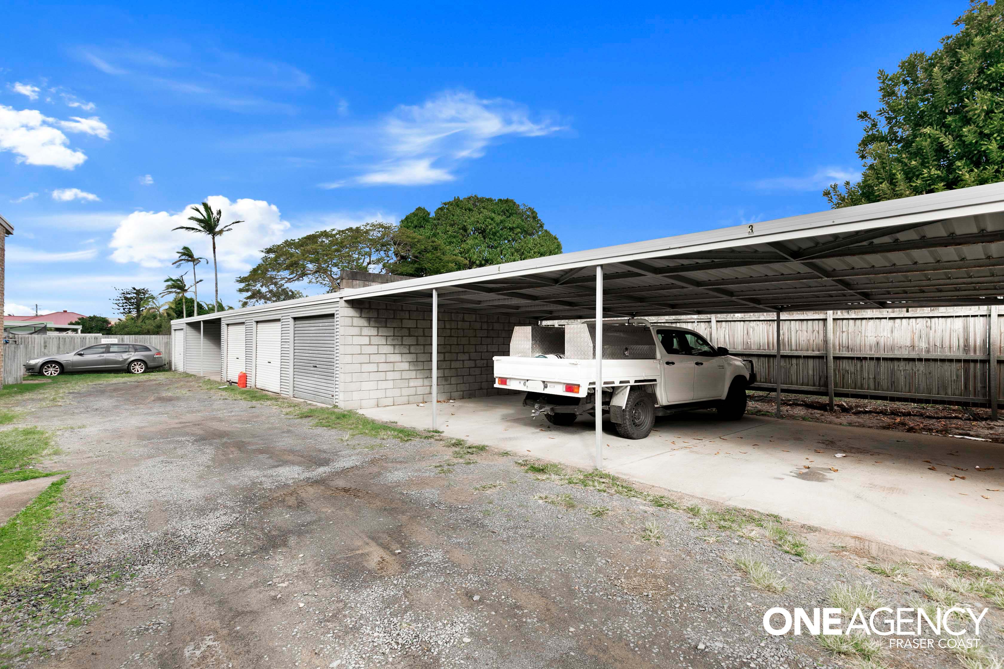 3 / 1 King Street, Urangan