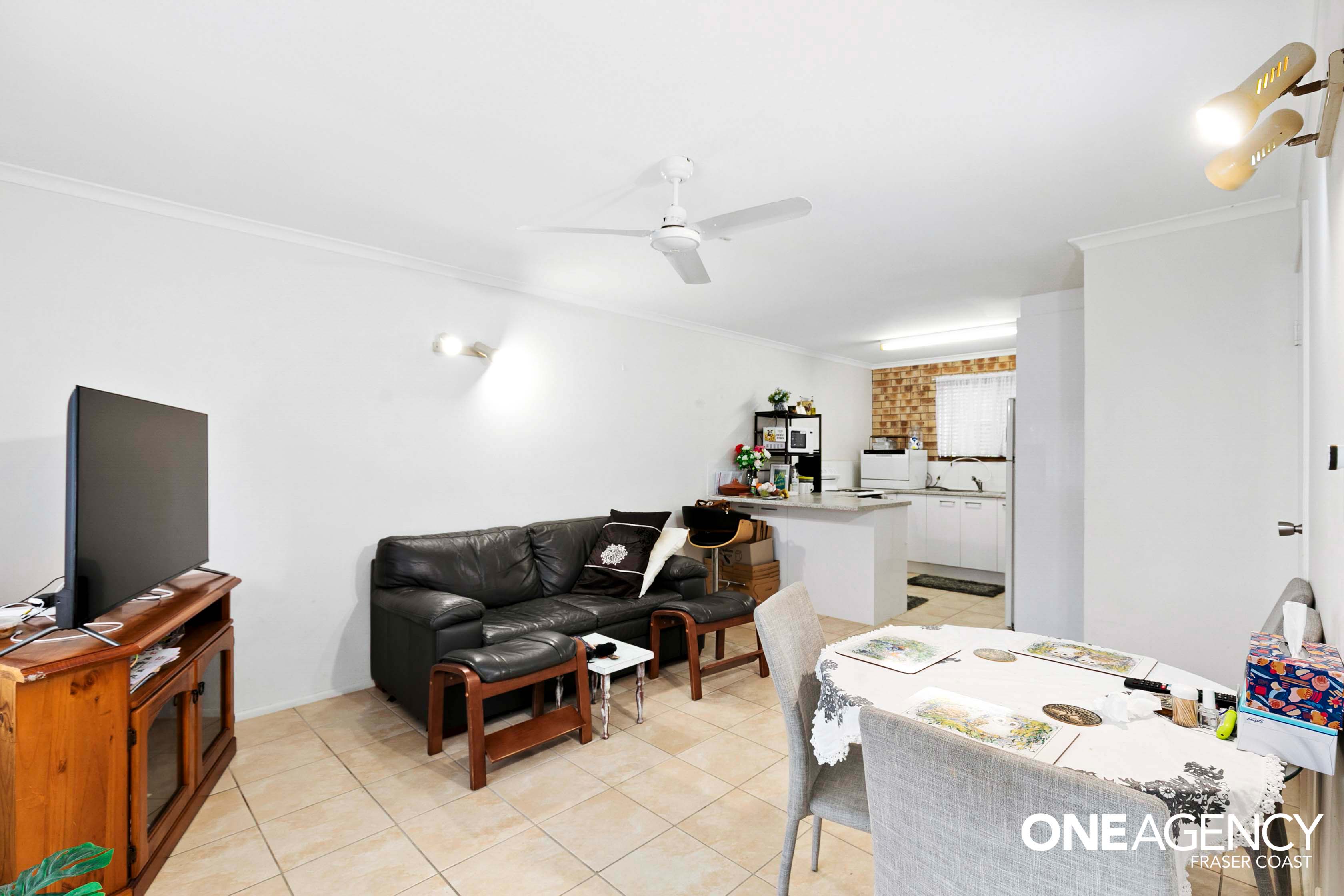 3 / 1 King Street, Urangan