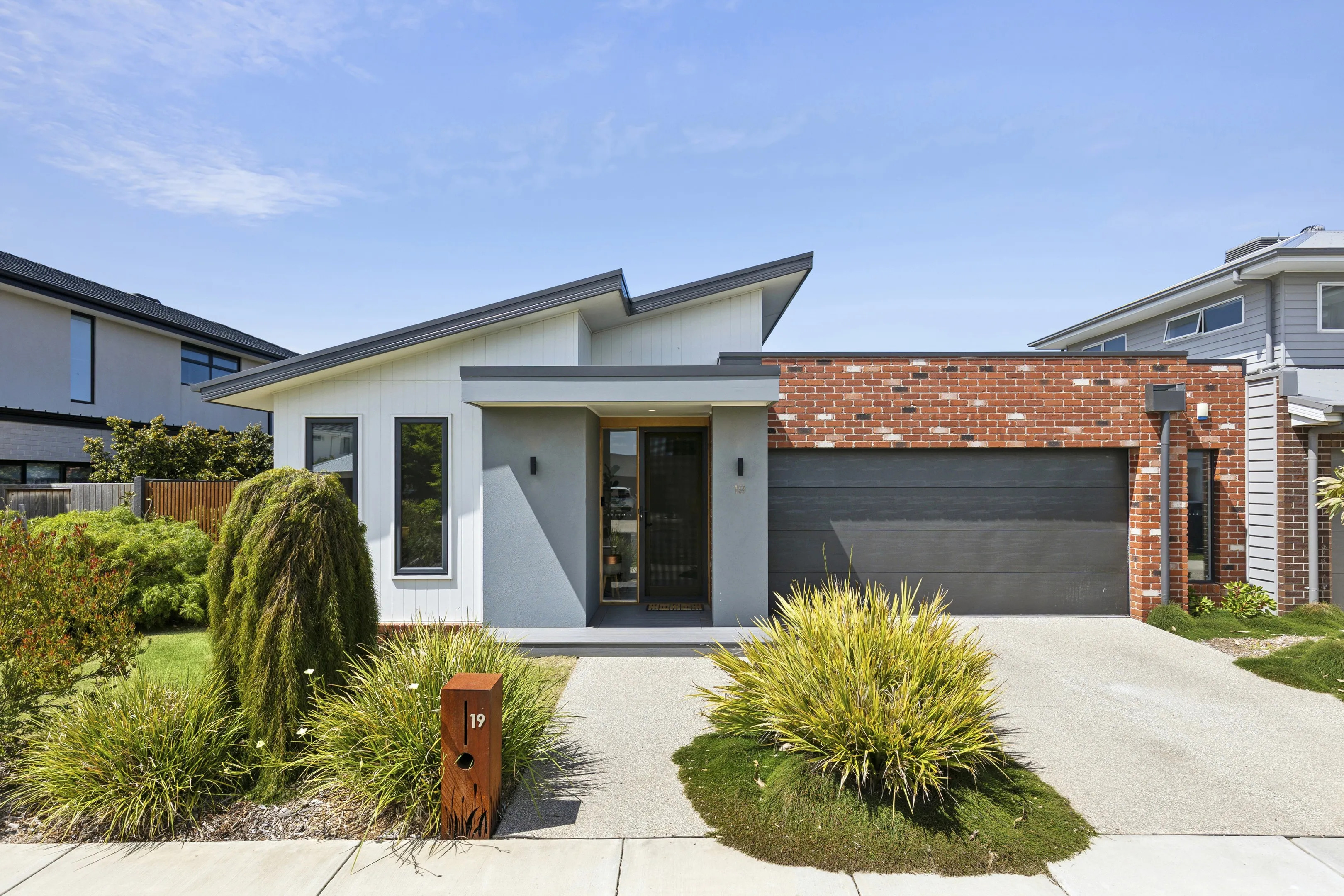 Listing image for 19 Buchanan Boulevard, ARMSTRONG CREEK  VIC  3217