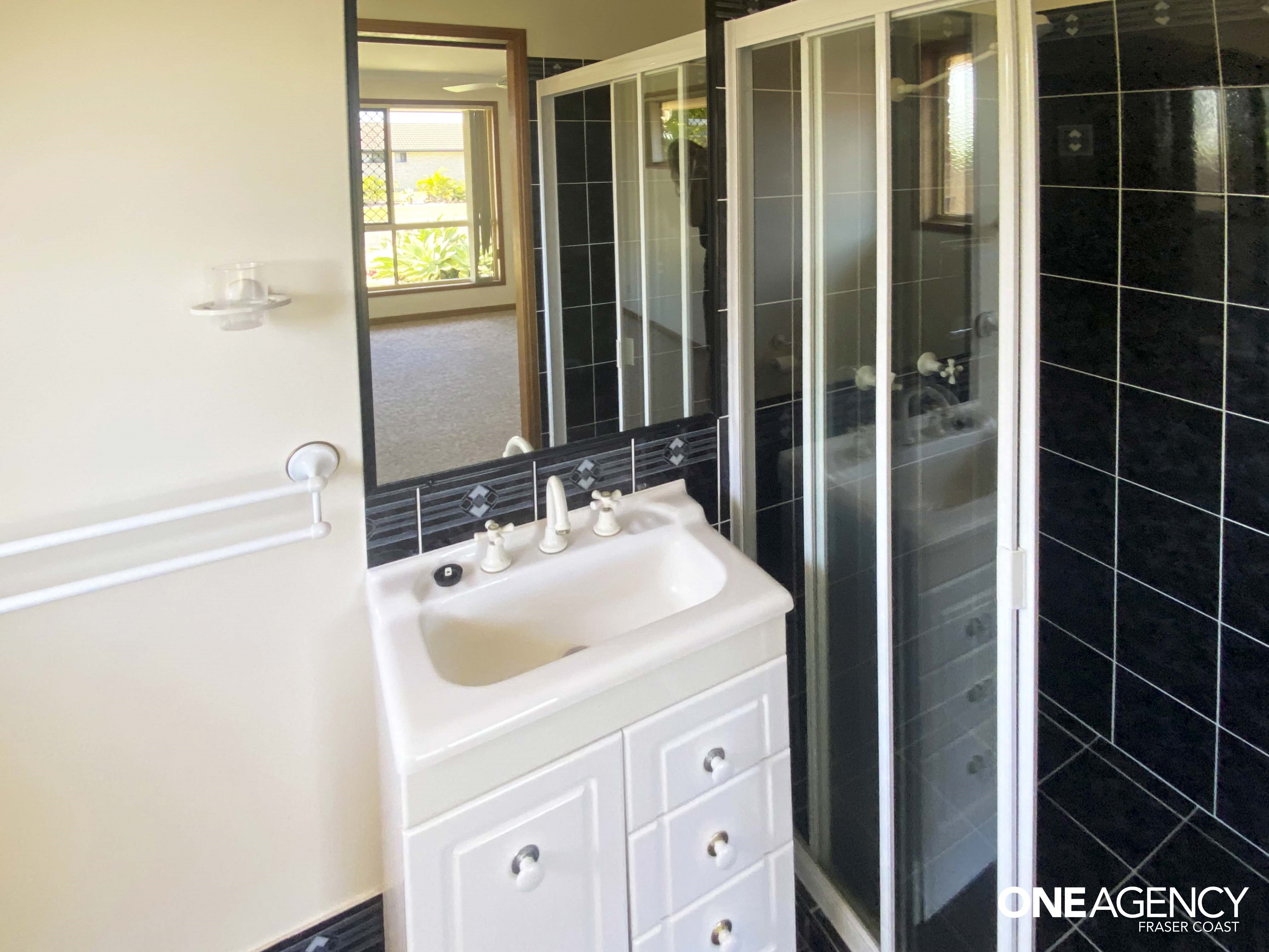 121 Ibis Boulevard, Eli Waters