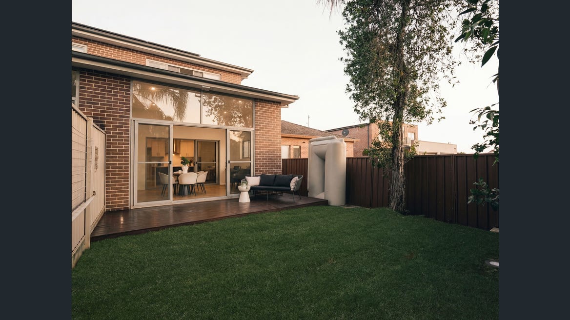 8a Broughton Street - Main View 9