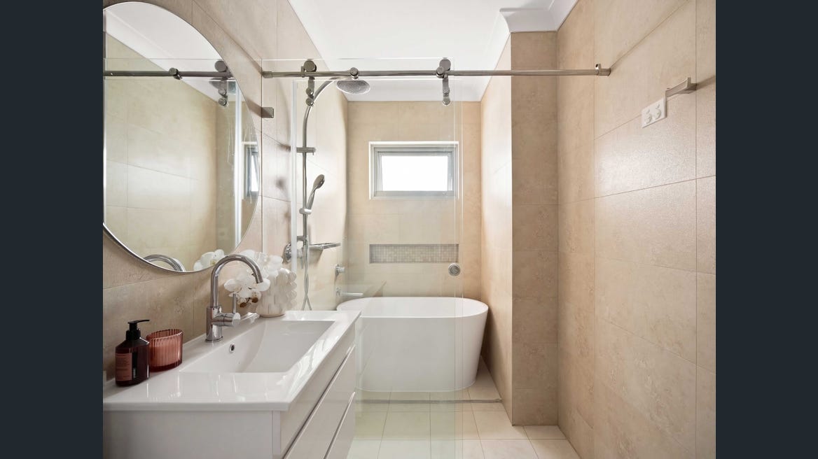 8a Broughton Street - Main View 6