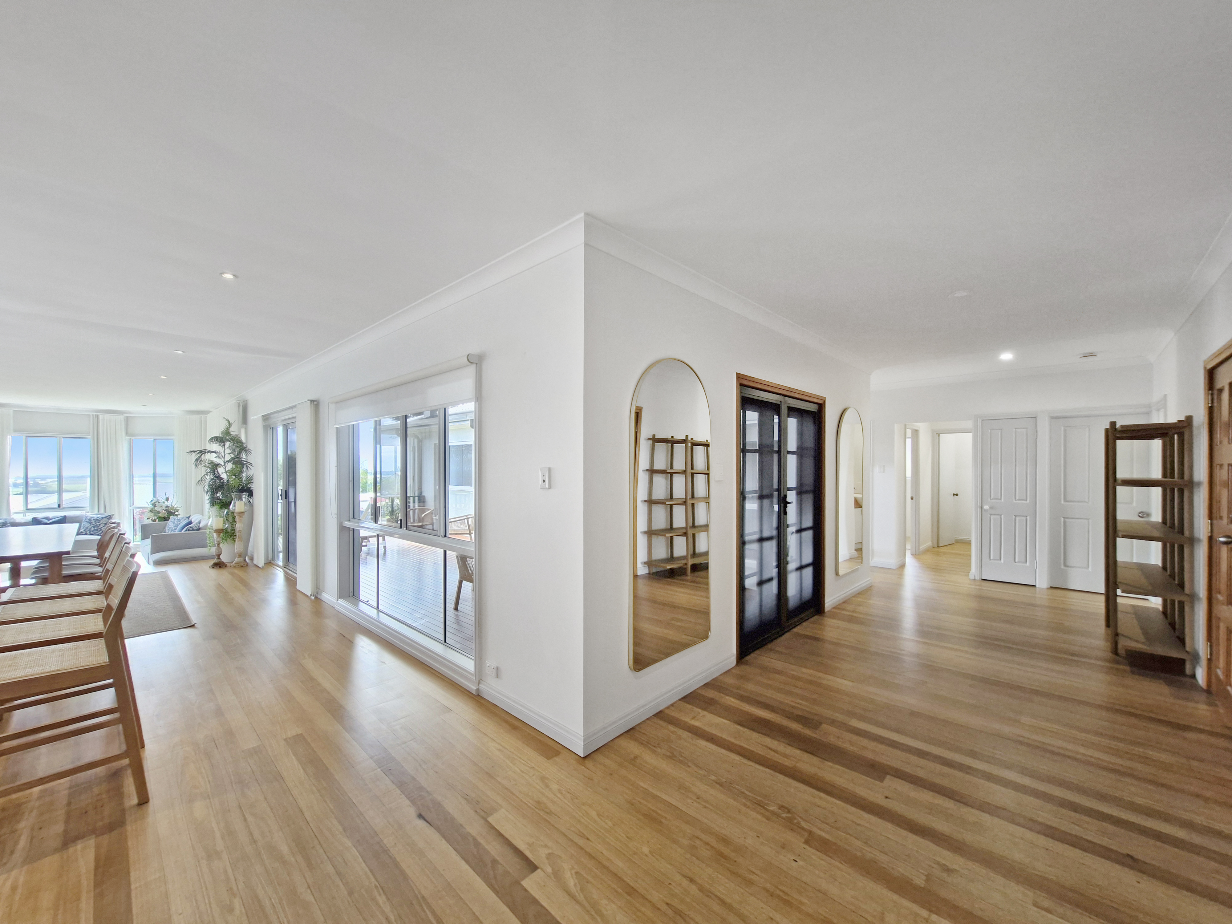 24 Crouch Avenue, Atherton