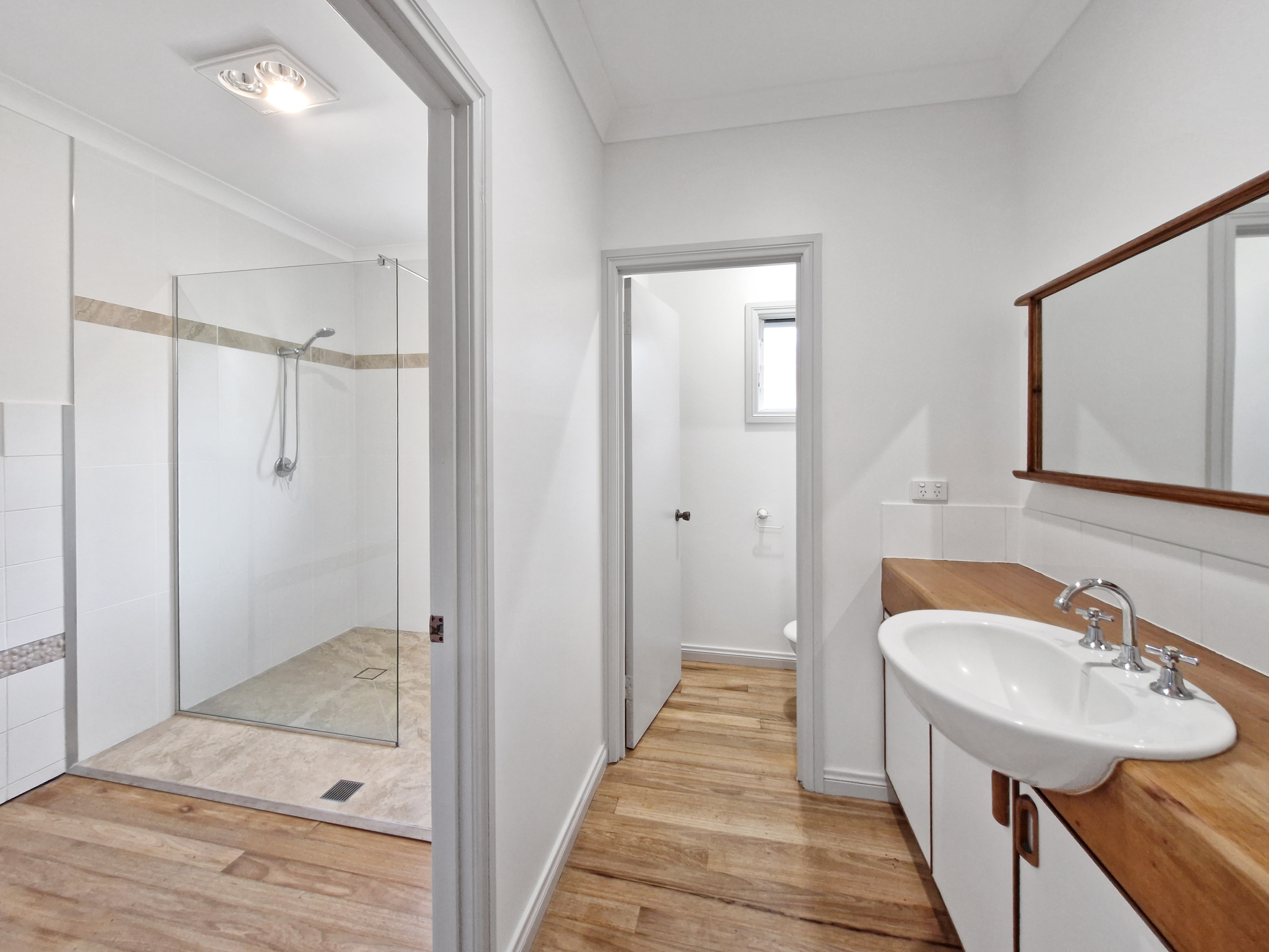 24 Crouch Avenue, Atherton