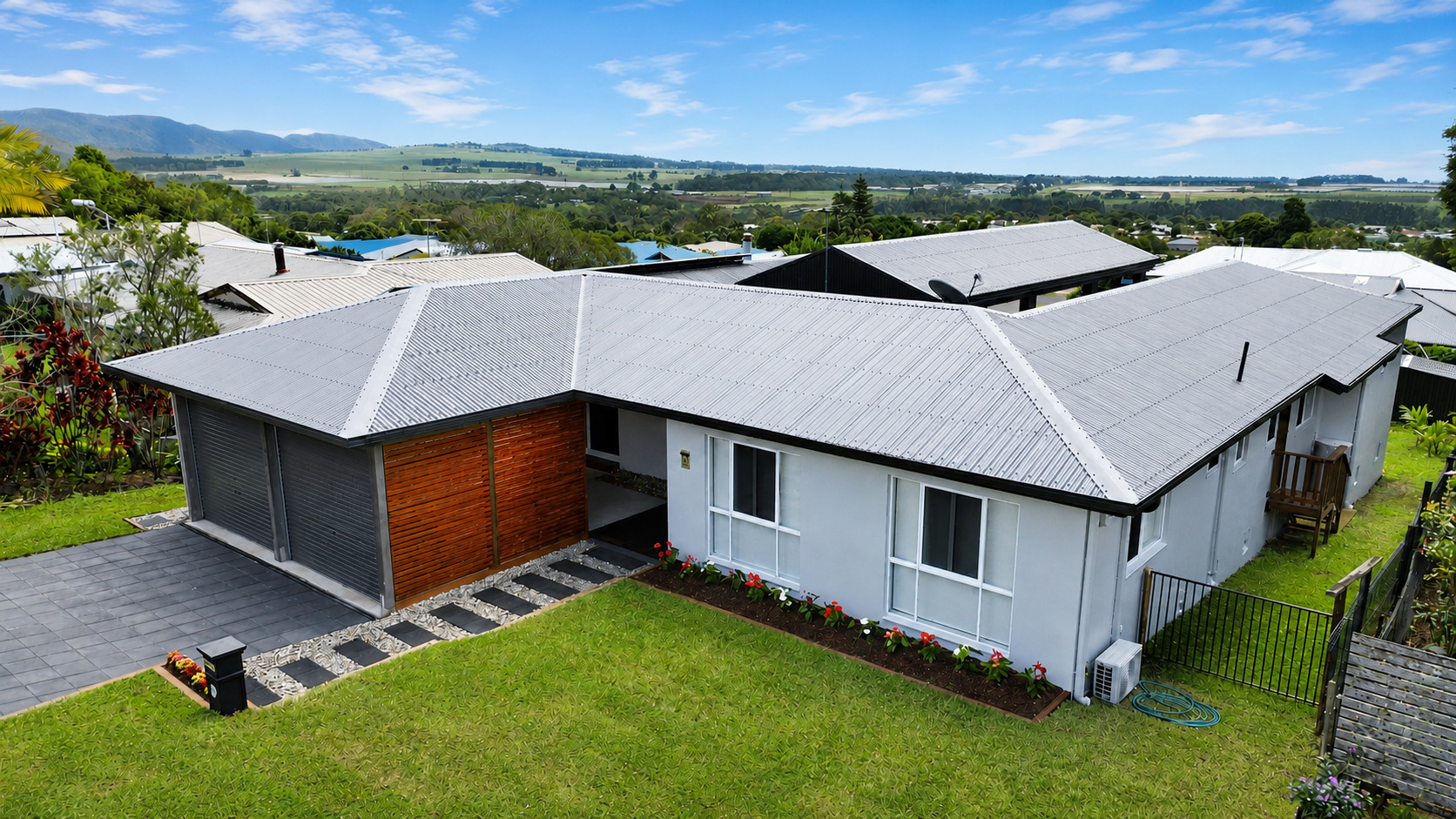 24 Crouch Avenue, Atherton