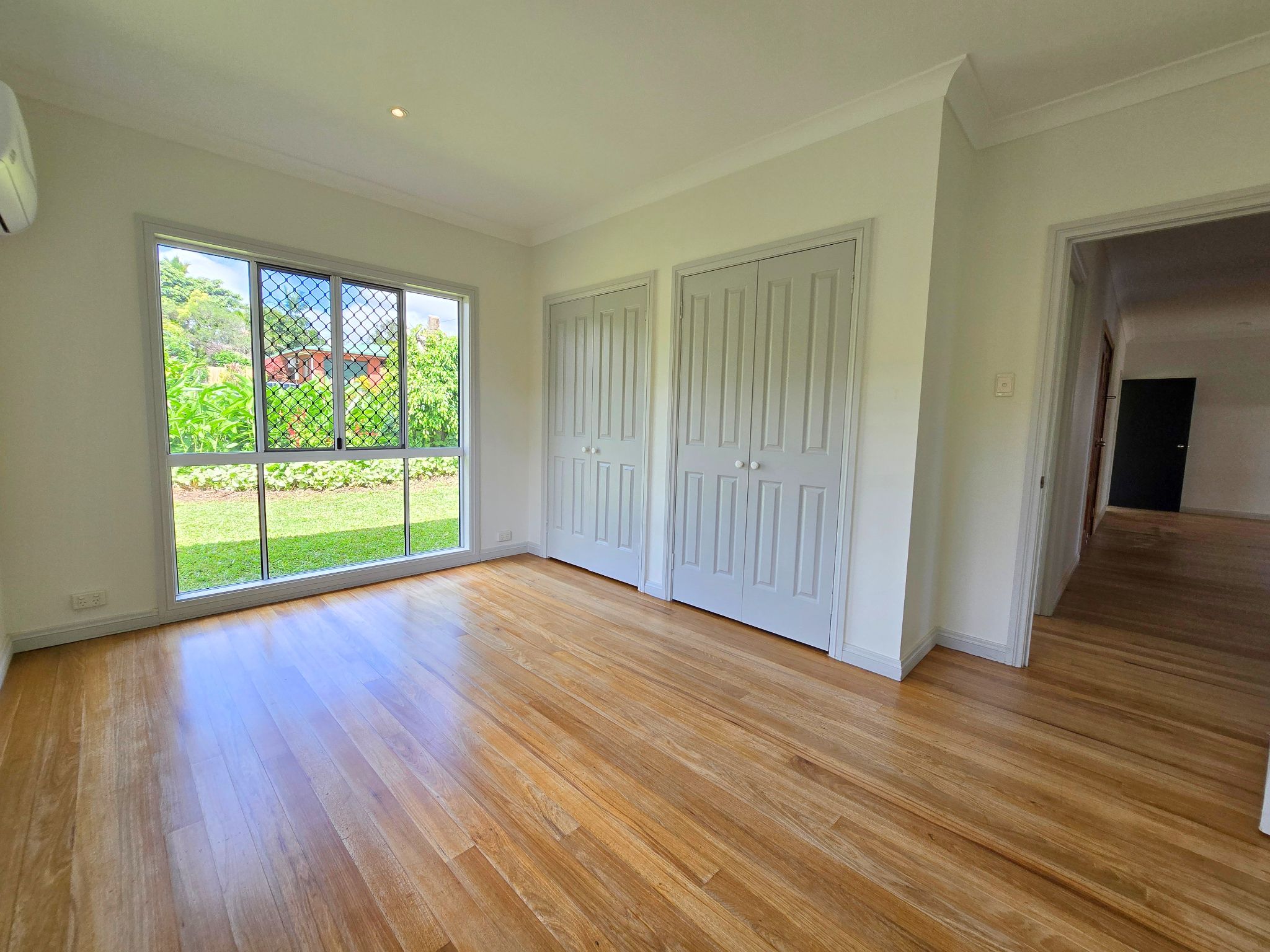 24 Crouch Avenue, Atherton