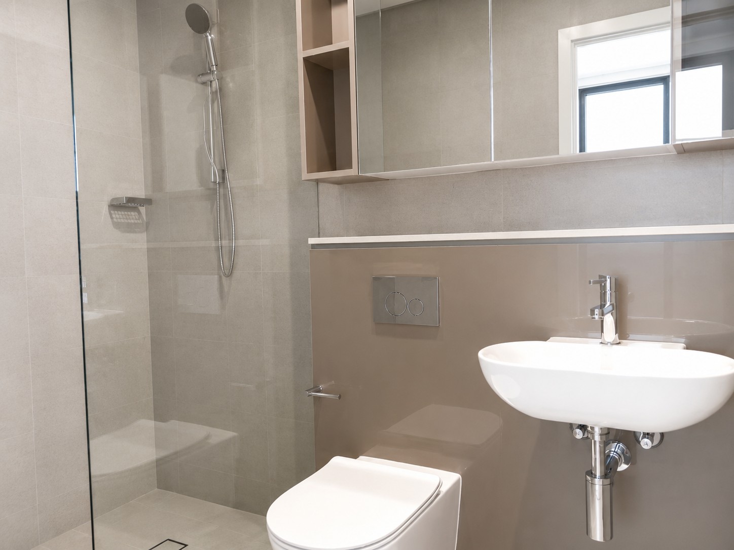 611 c / 101 Waterloo Road - Main View 8