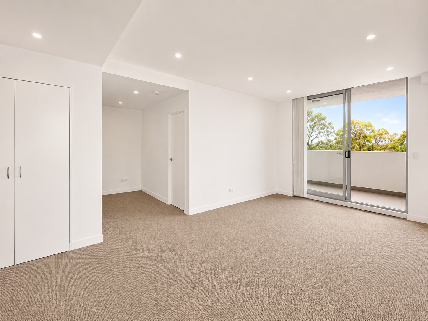 77 / 1 Cowan Road - Main View 3