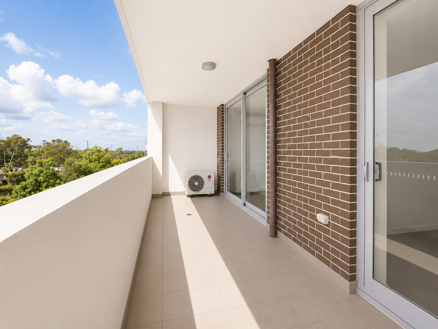 77 / 1 Cowan Road - Main View 7
