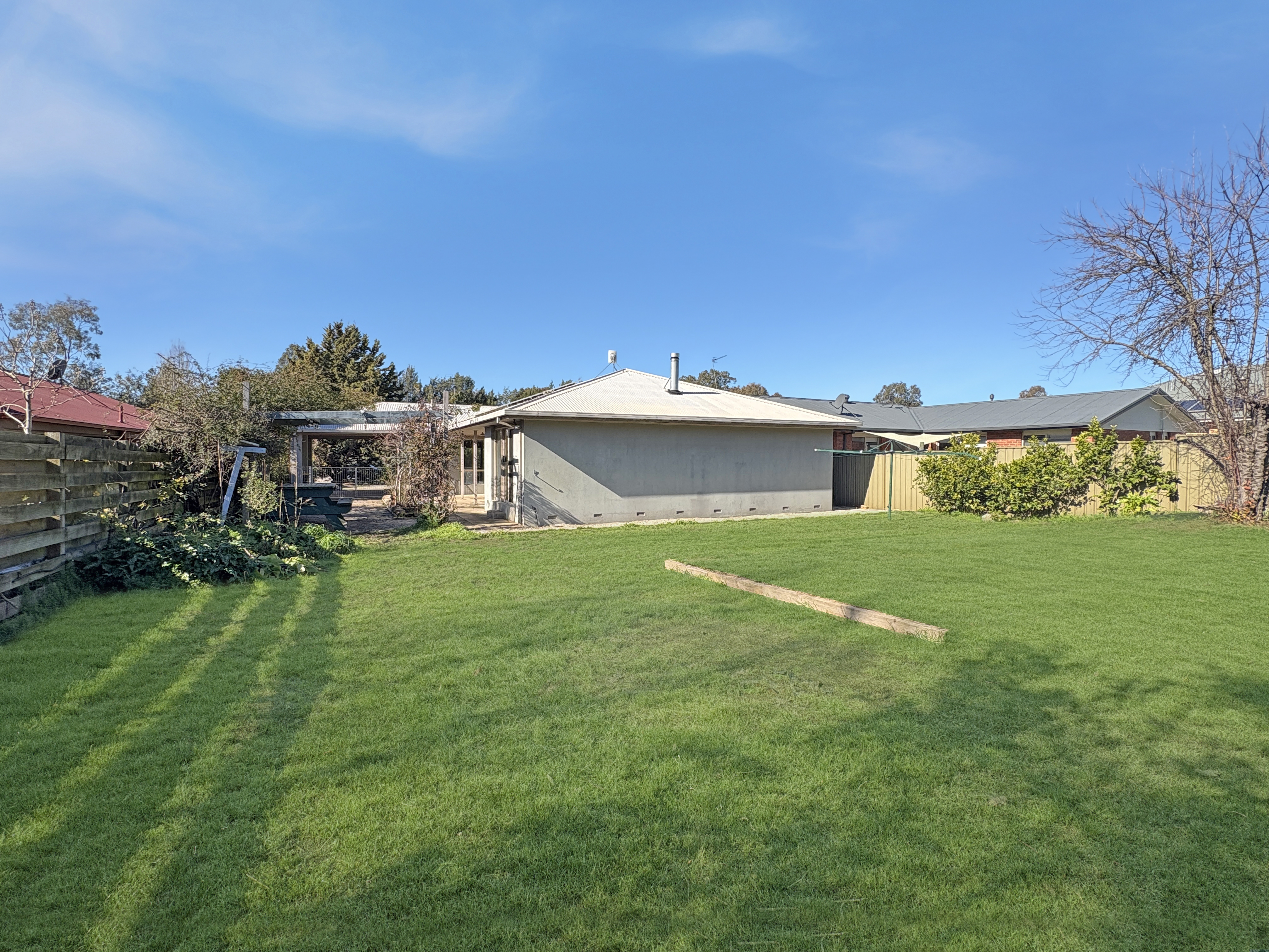 3 Links Road, Mansfield