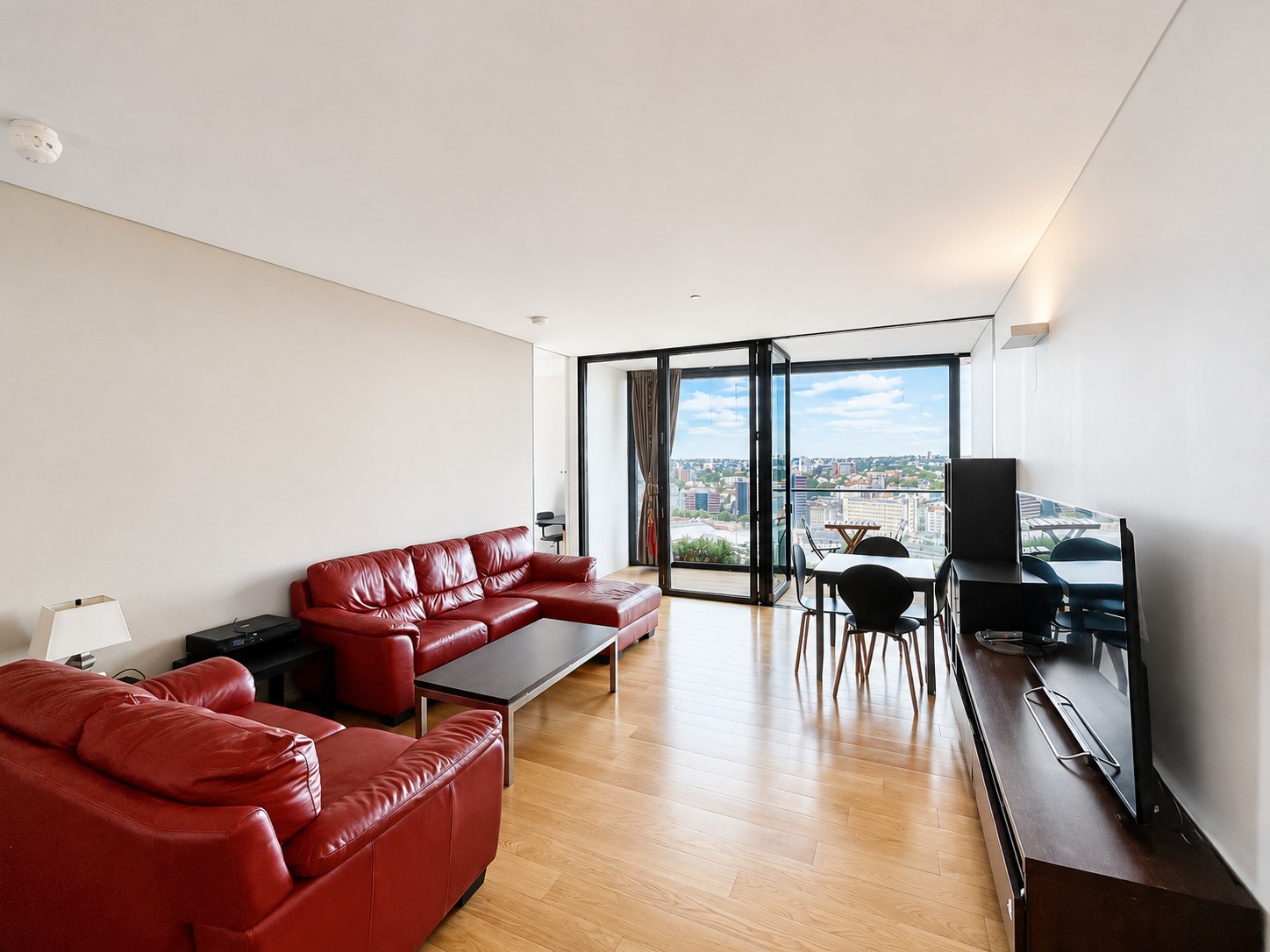 2609 / 3 Carlton Street - Lightbox View 1