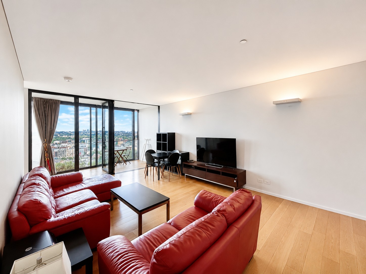 2609 / 3 Carlton Street - Lightbox View 2
