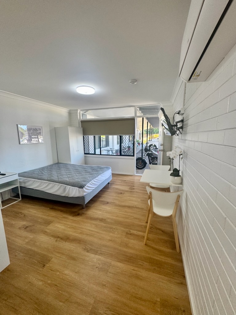 6 / 175 Baraang Drive Broadwater, Broadwater