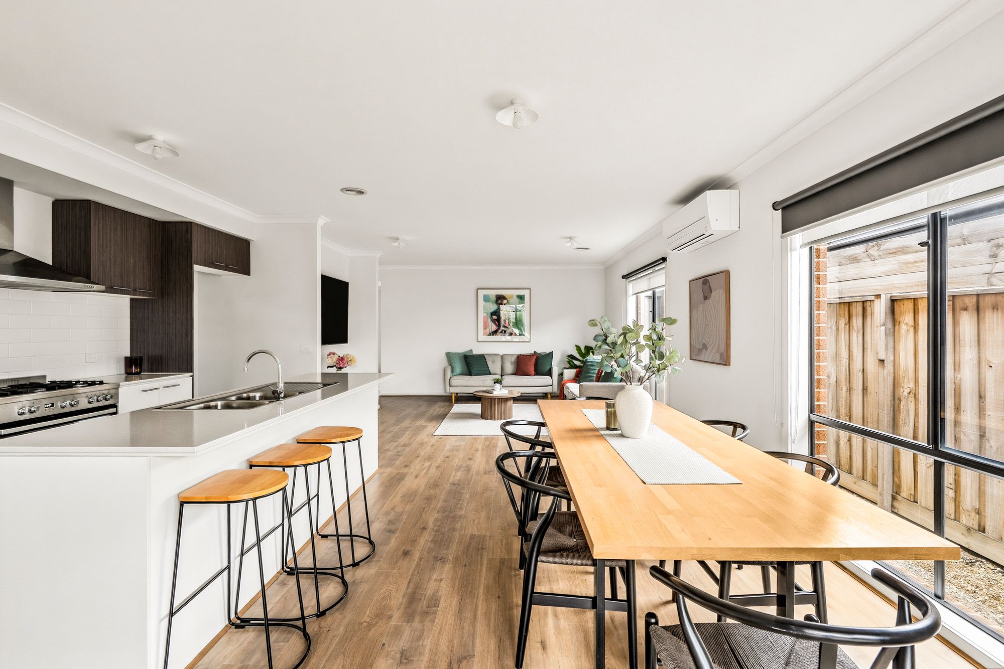 Listing image for 10 Valrose Road, CHARLEMONT  VIC  3217