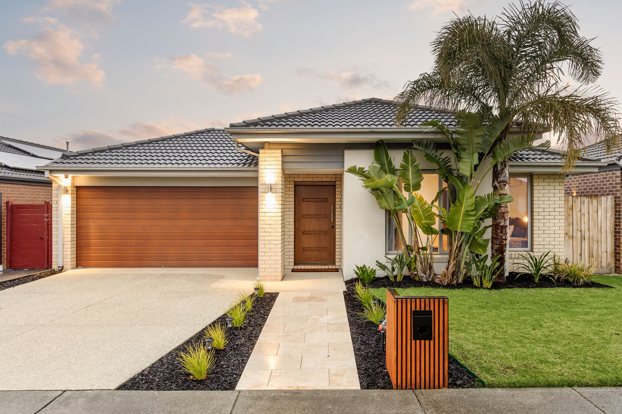 Listing image for 18 Tenneyson Close, ARMSTRONG CREEK  VIC  3217