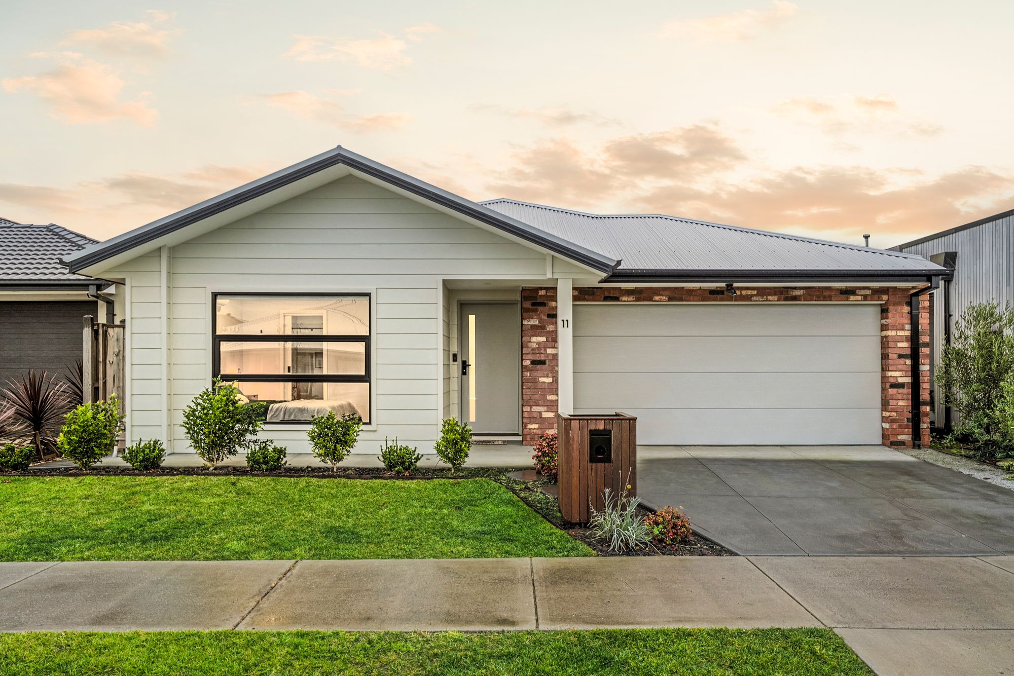 Listing image for 11 Pollen Street, MOUNT DUNEED  VIC  3217