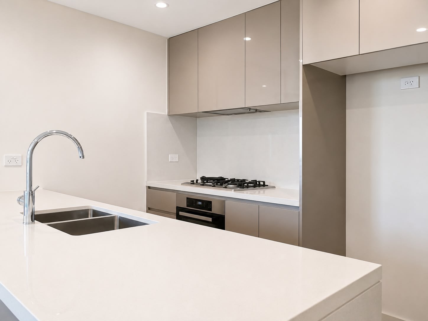 611 c / 101 Waterloo Road - Lightbox View 2