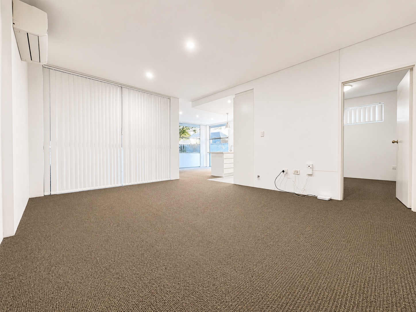 1 / 3 Stanley Street - Lightbox View 6